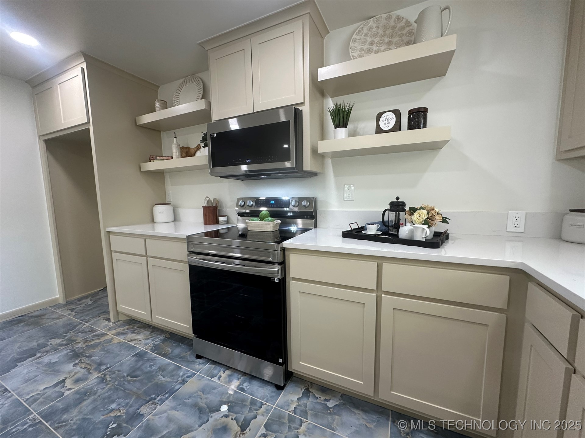 6112 E 21st Street Property Photo 14