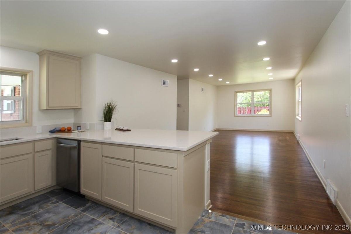 6112 E 21st Street Property Photo 16