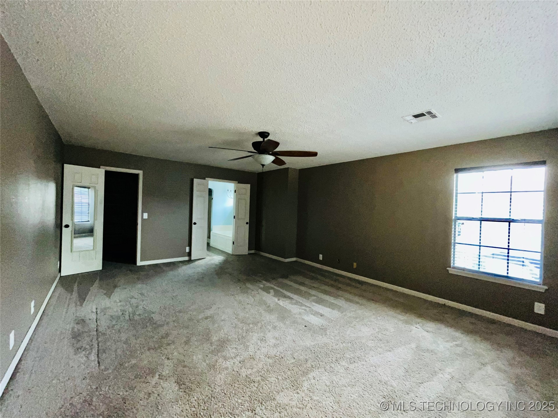 9515 E 99th Place Property Photo 7