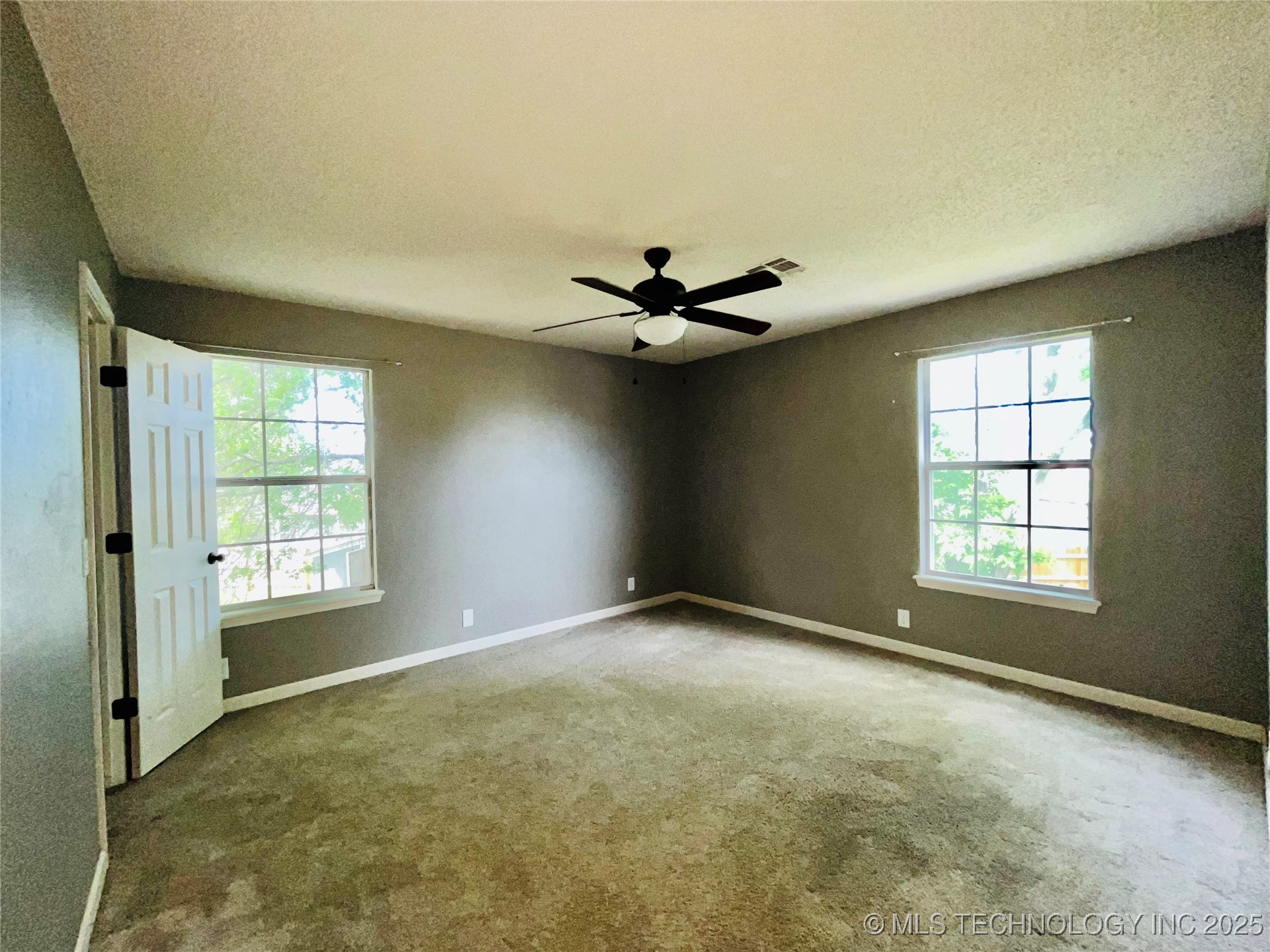 9515 E 99th Place Property Photo 10