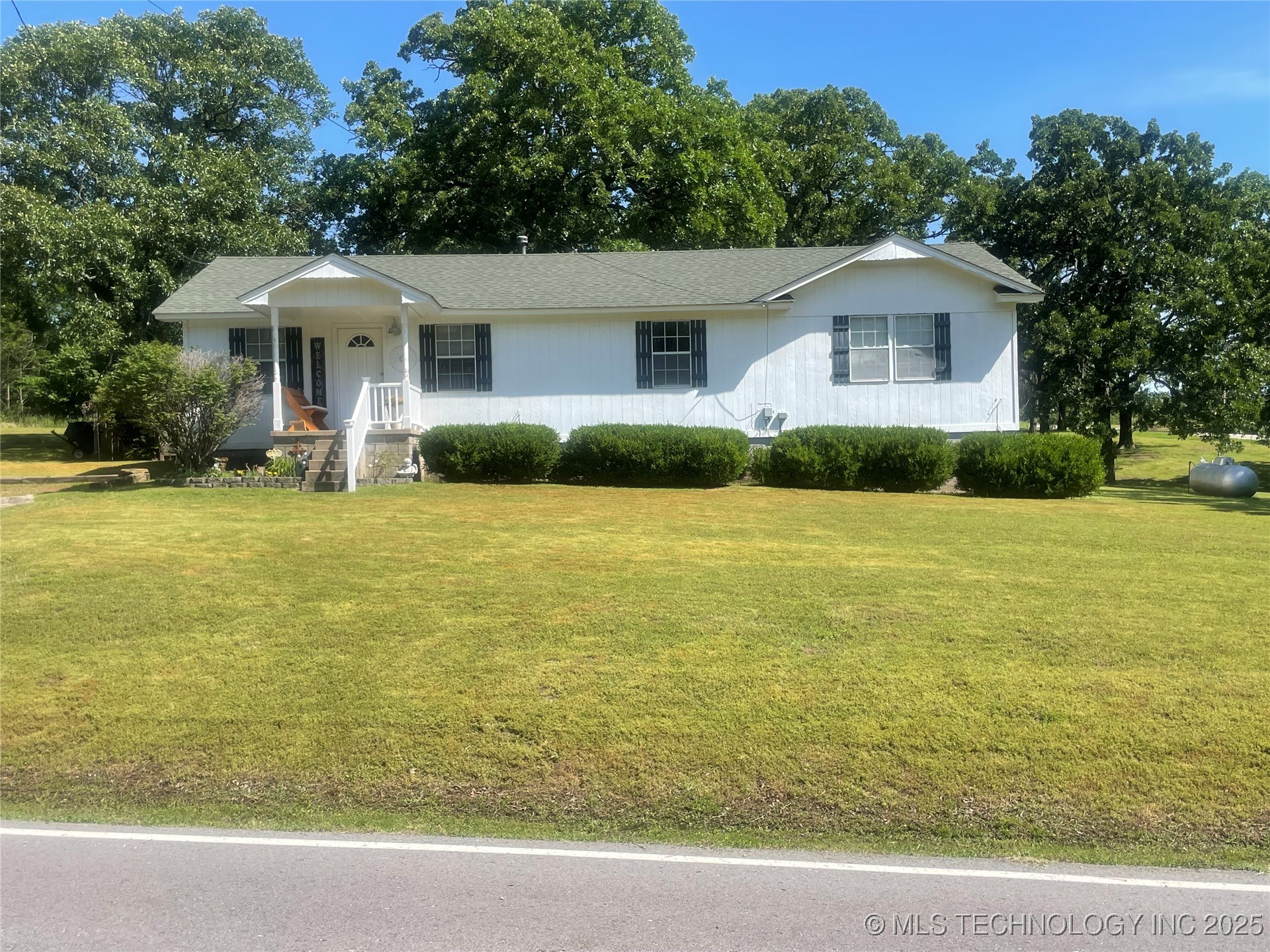 1819 E 600 Property Photo 1