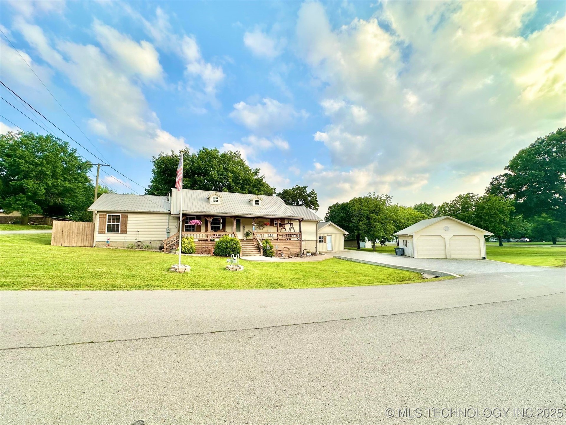 809 N K Street Property Photo