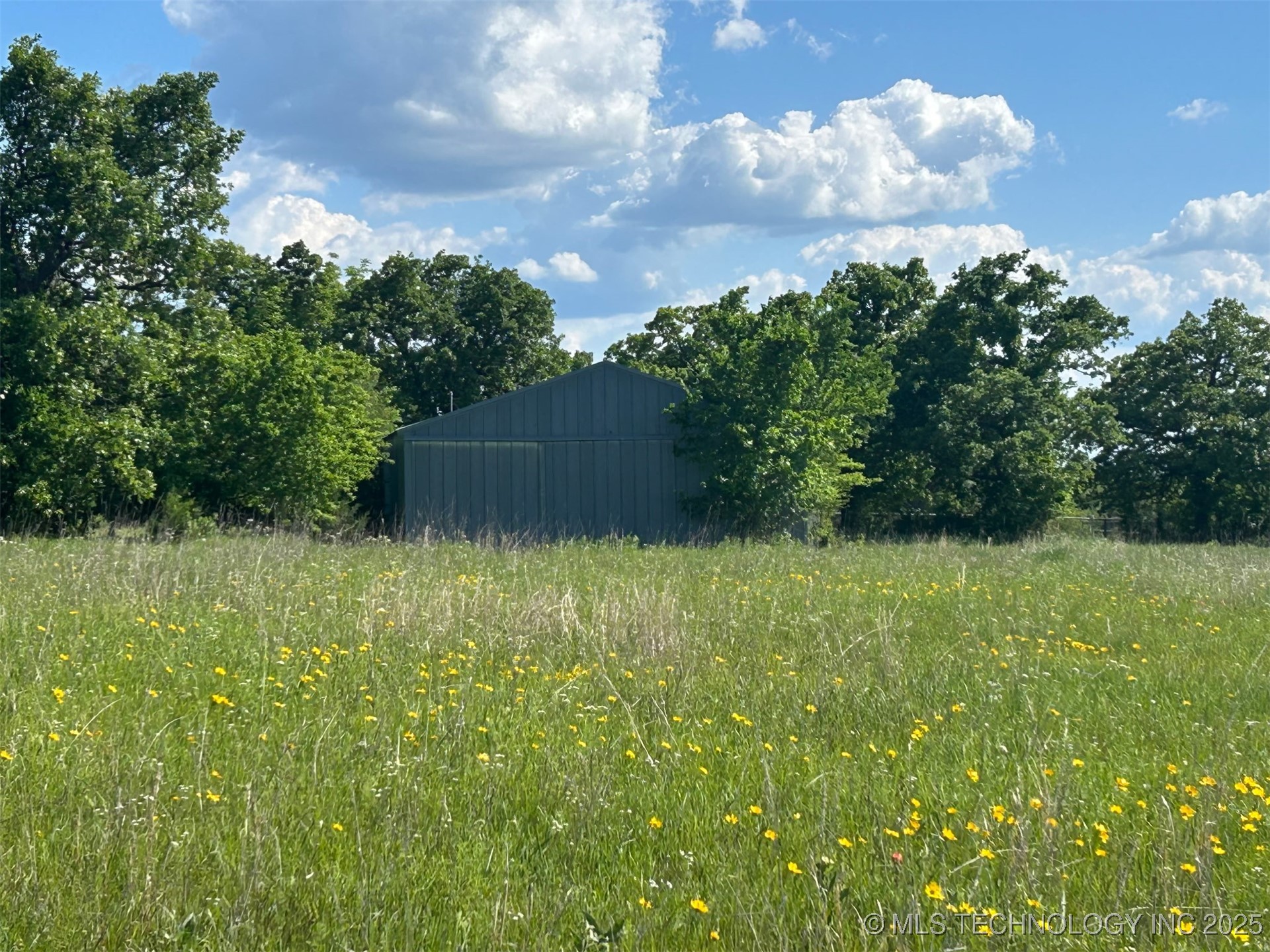 57348 S 36000 Road Property Photo 6