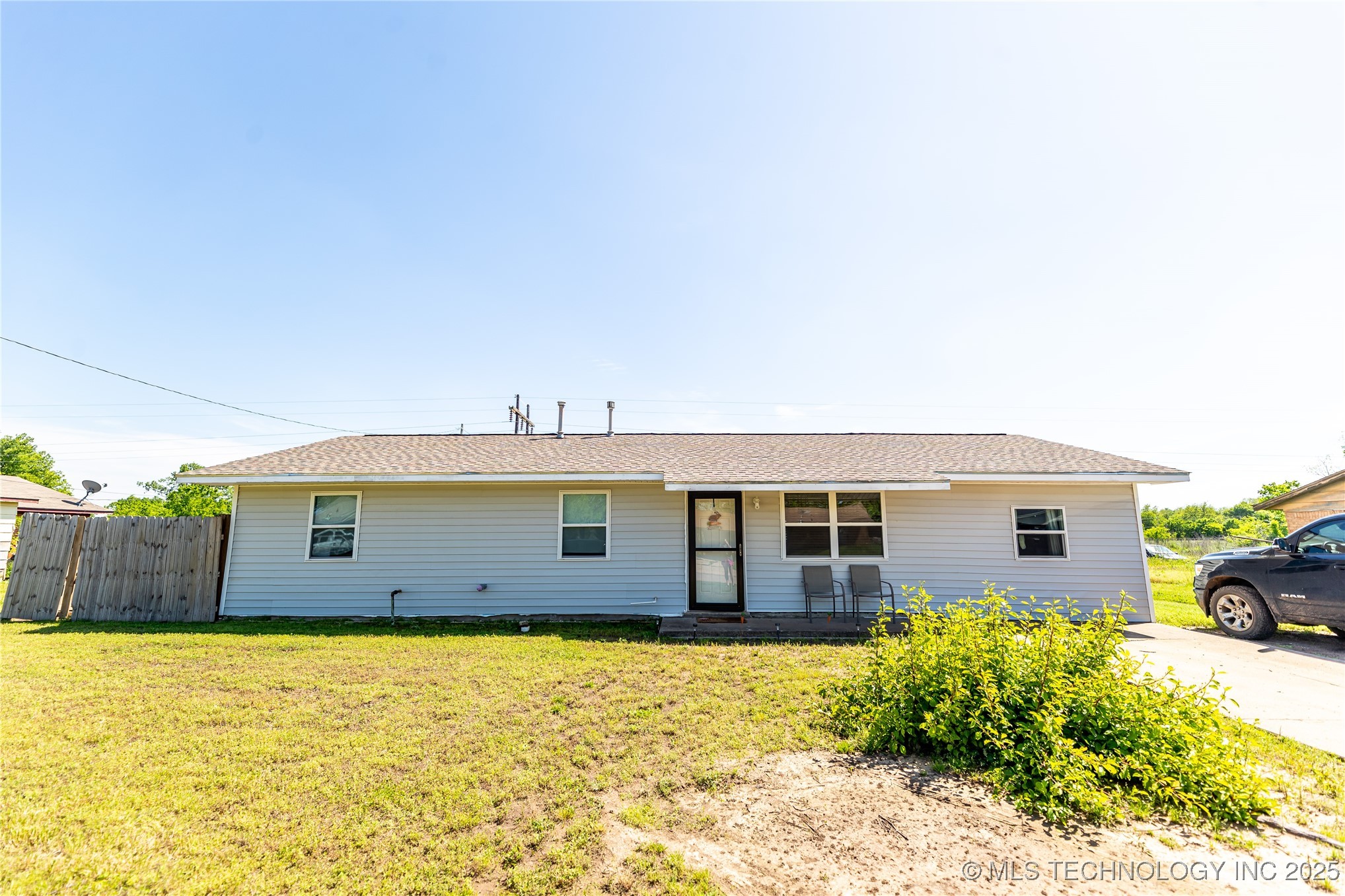 115 Mose Yellowhorse Street Property Photo