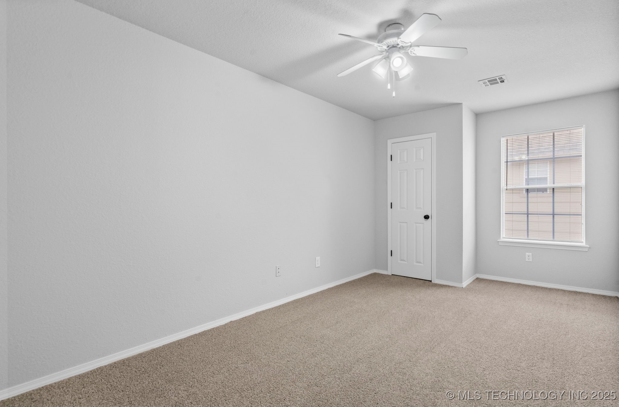 708 N Aster Avenue Property Photo 10