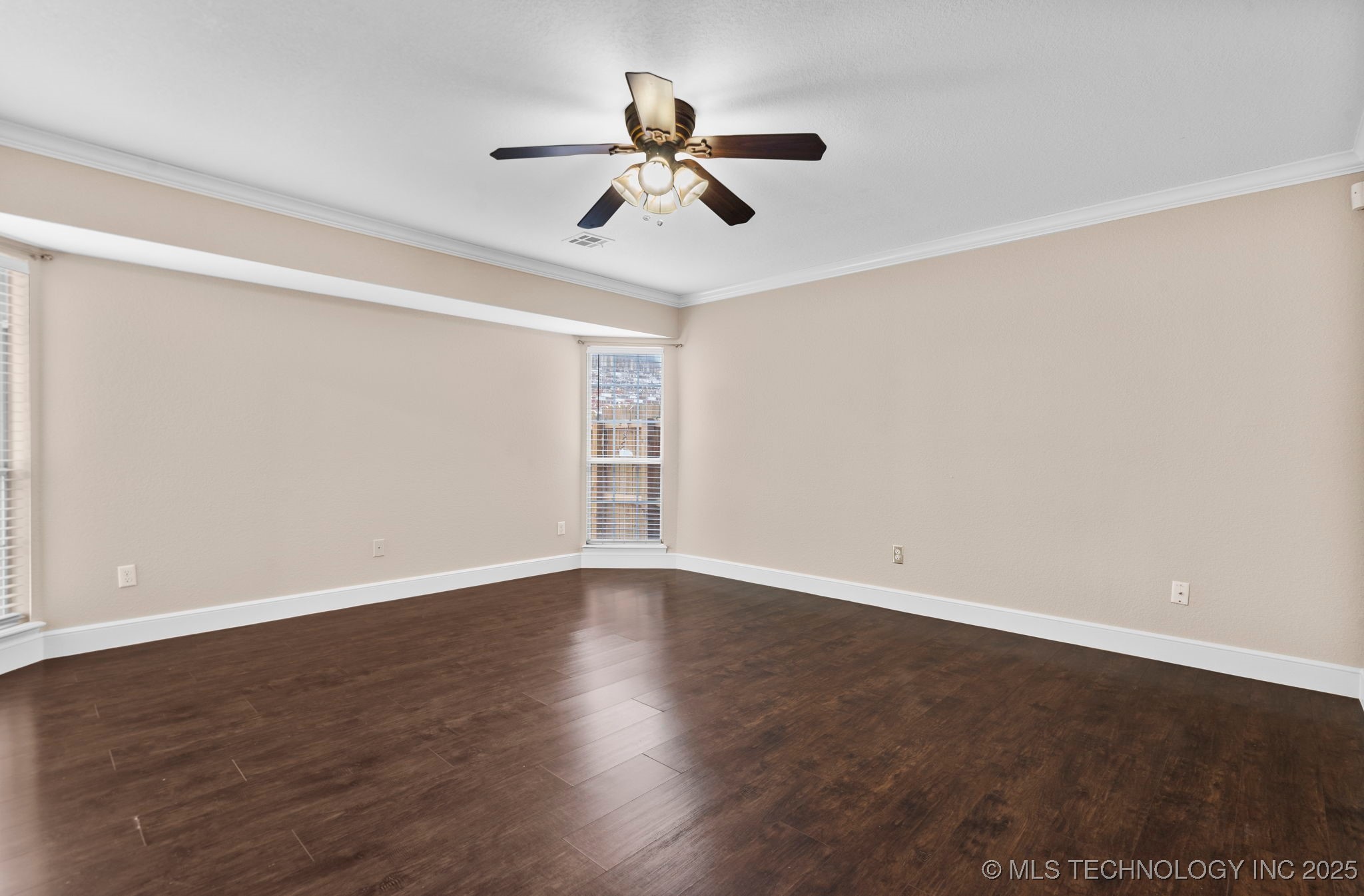 708 N Aster Avenue Property Photo 12