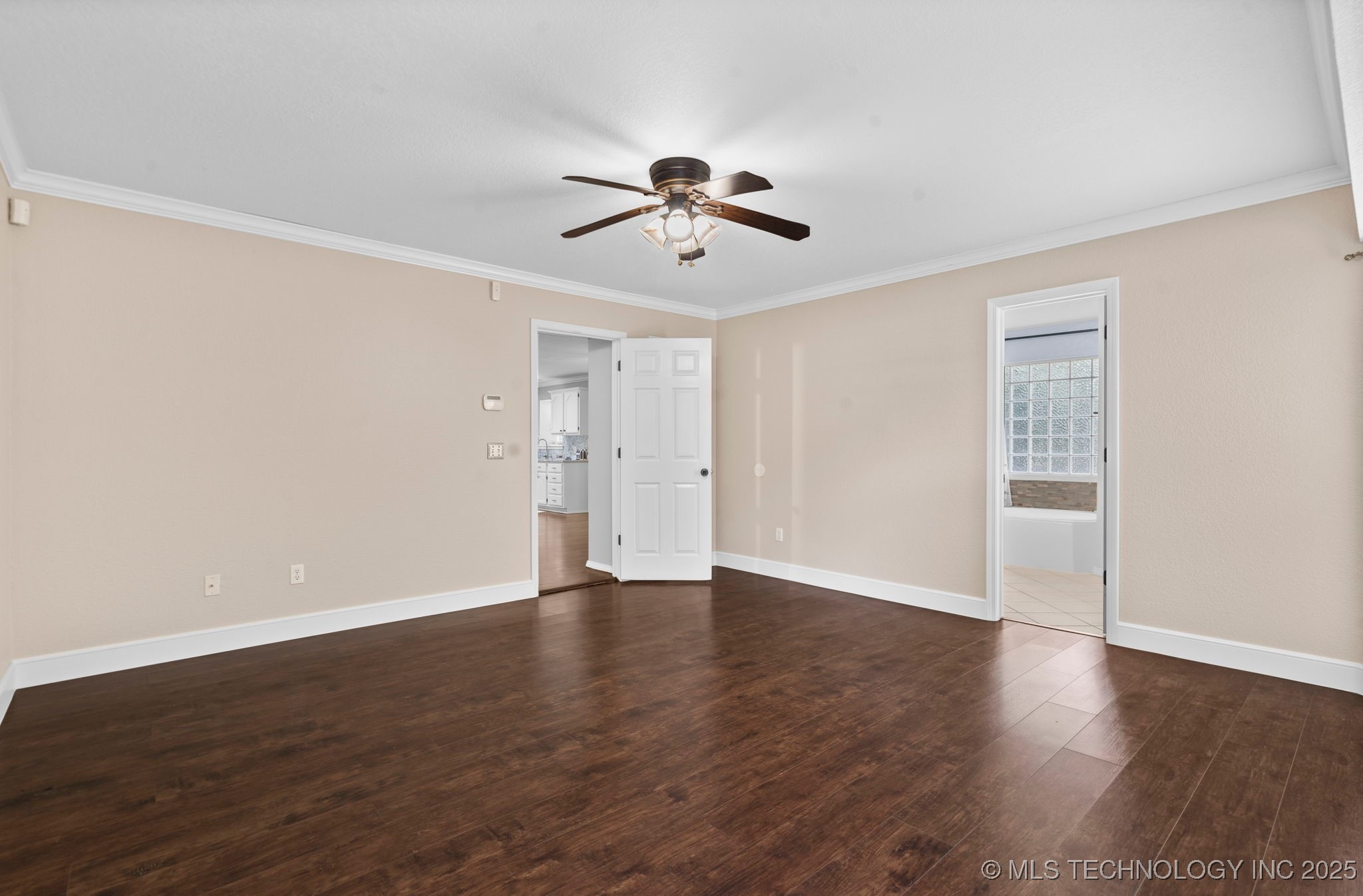 708 N Aster Avenue Property Photo 13