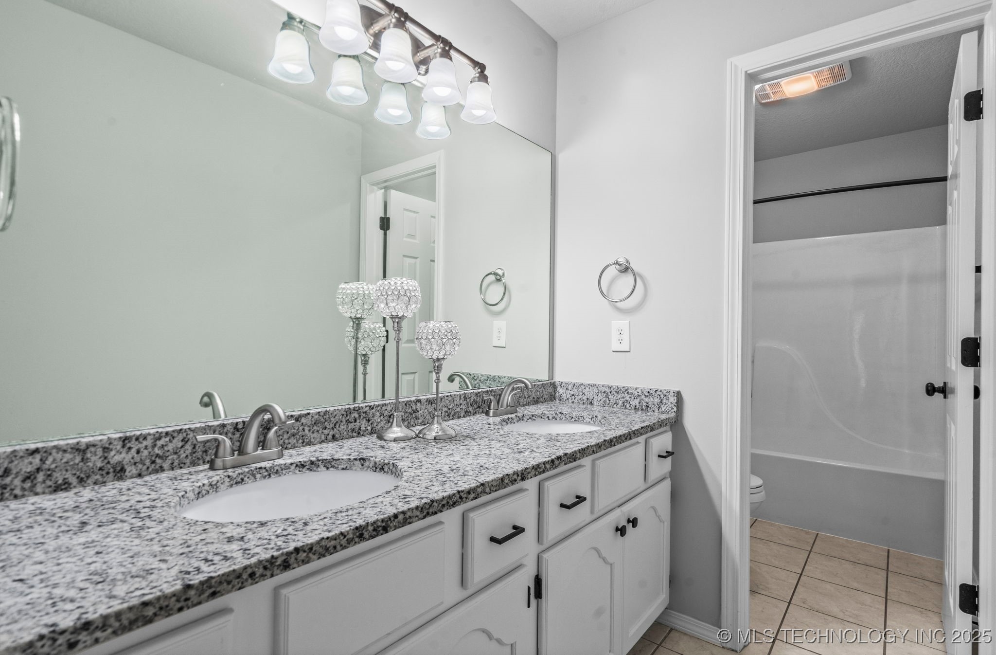 708 N Aster Avenue Property Photo 19