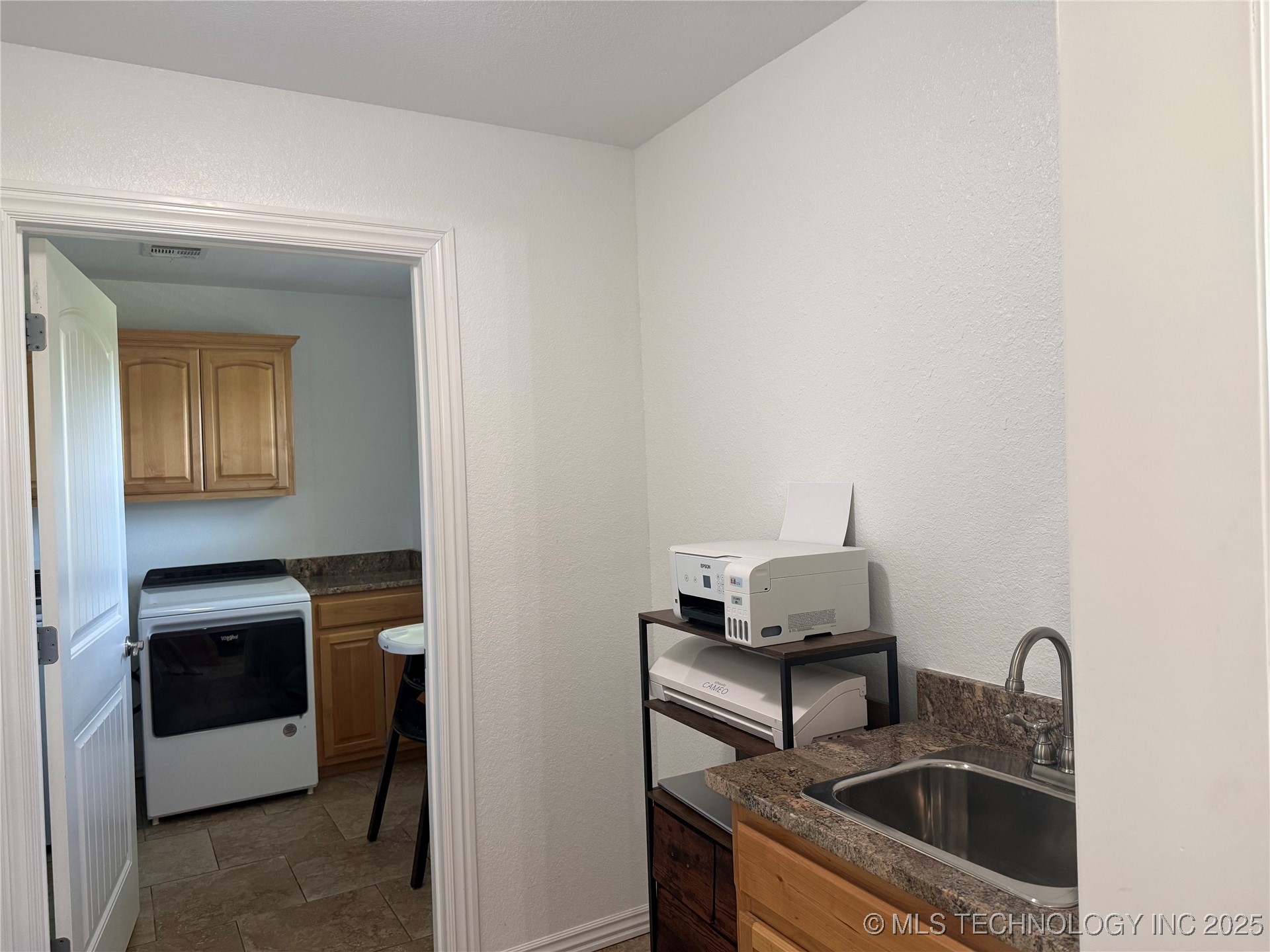 4101 Gulick Street Property Photo 18