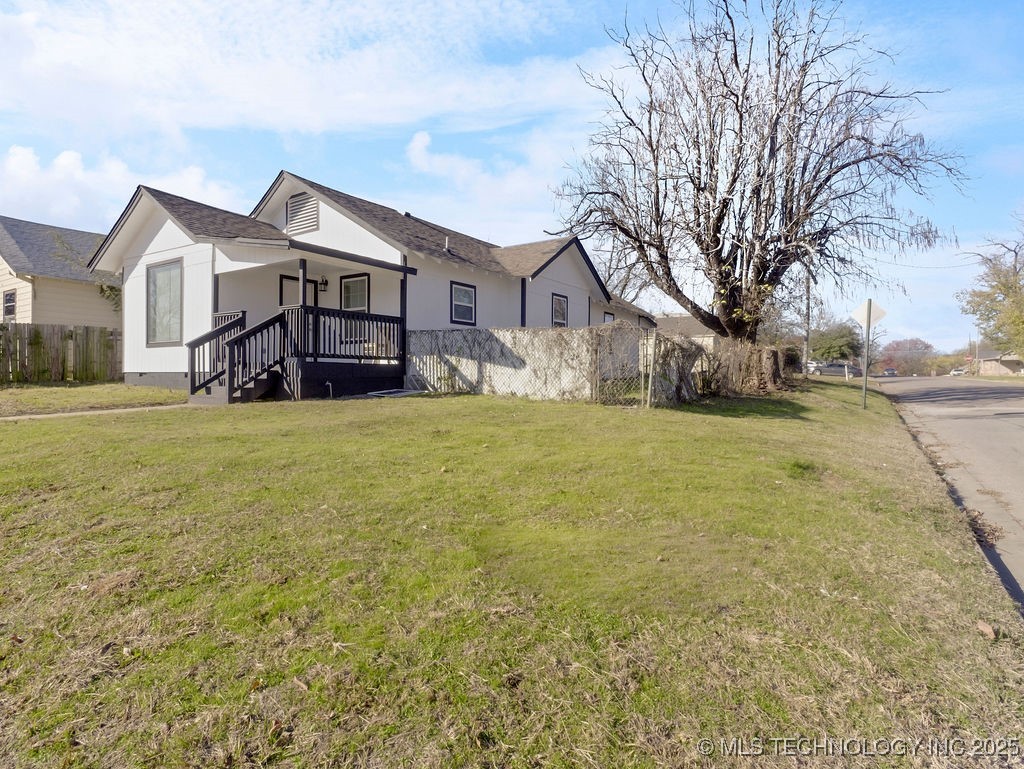 723 N 2nd Avenue Property Photo