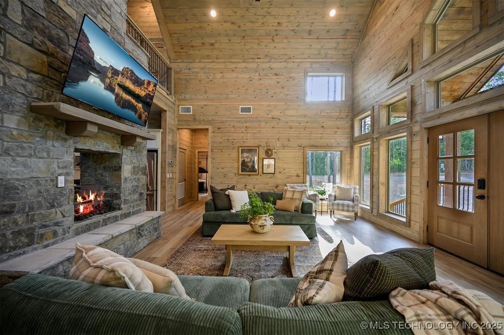 475 Bear Pine Trail Property Photo 2