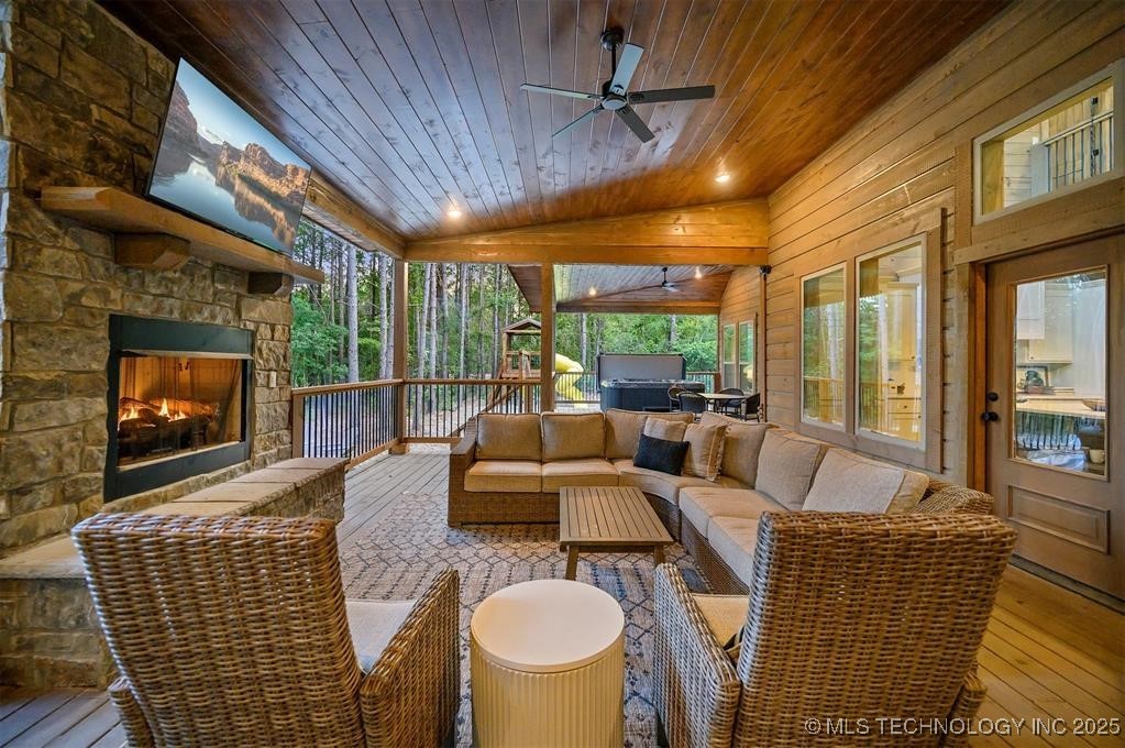 475 Bear Pine Trail Property Photo 4