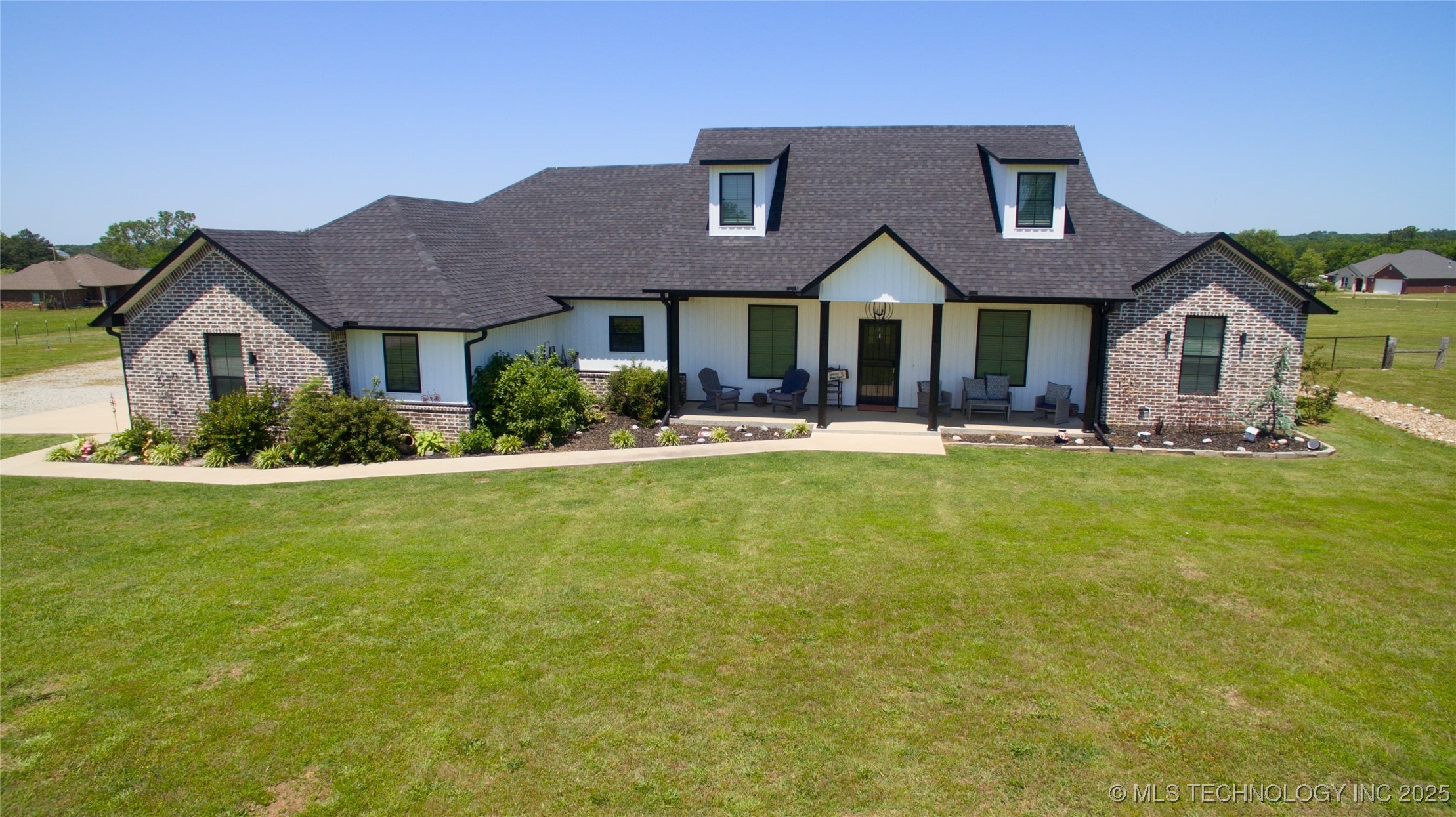110 W Zachry Lane Property Photo