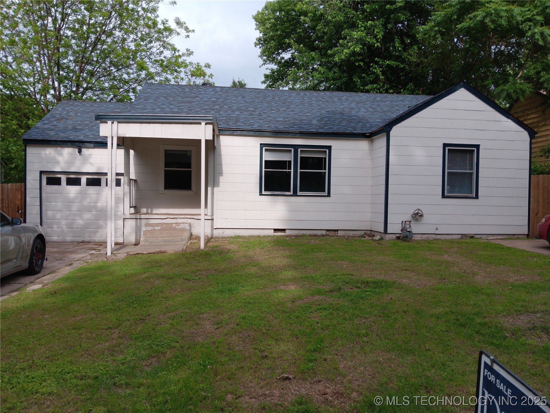 1319 N Delaware Avenue Property Photo 1