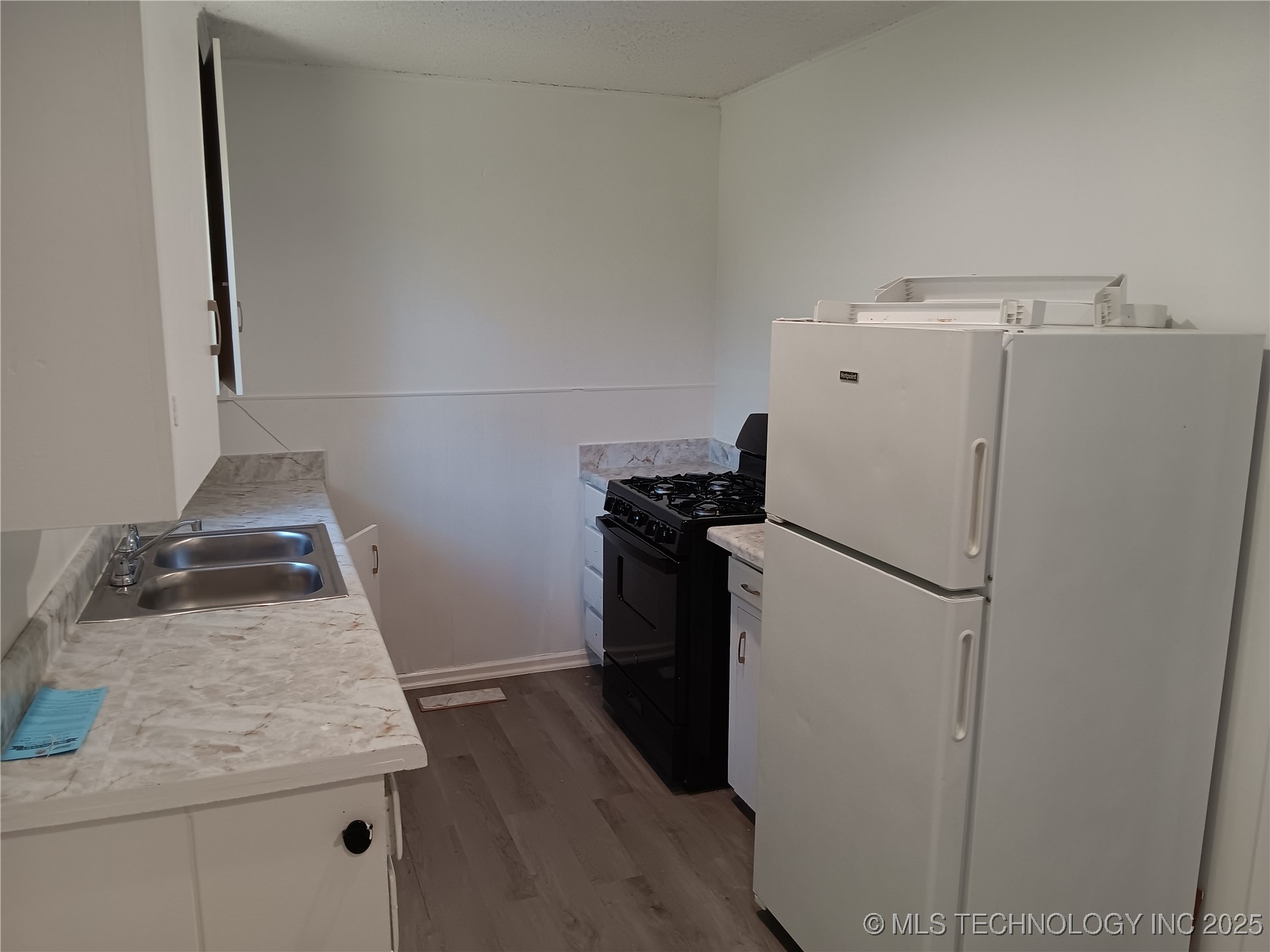 1319 N Delaware Avenue Property Photo 8