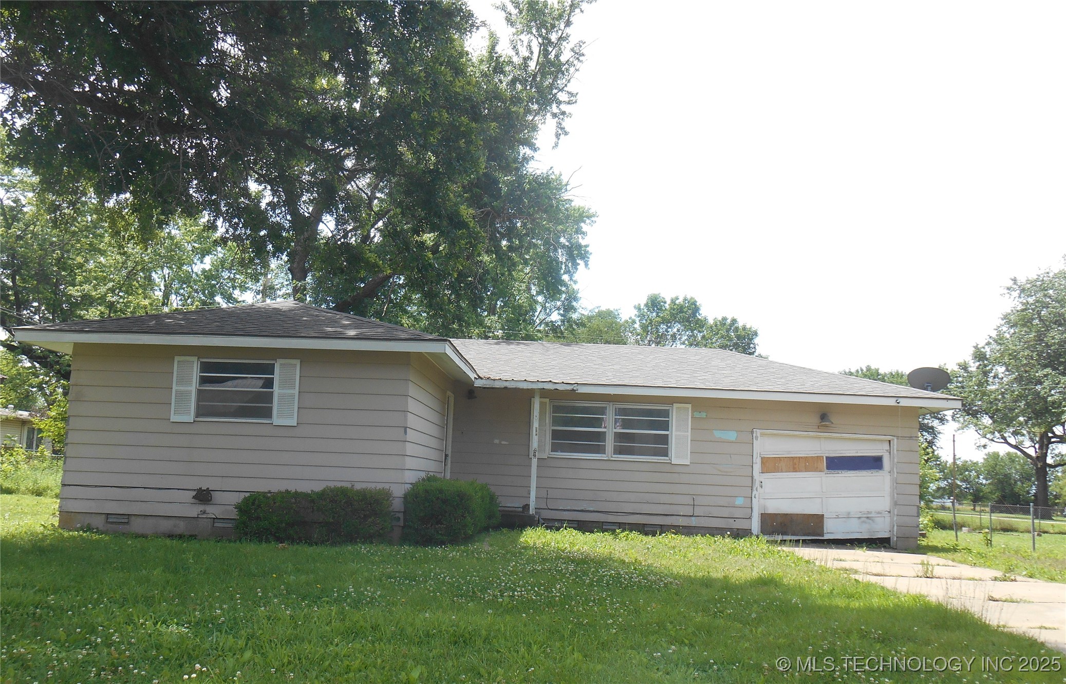 615 W Ironman Avenue Property Photo 1