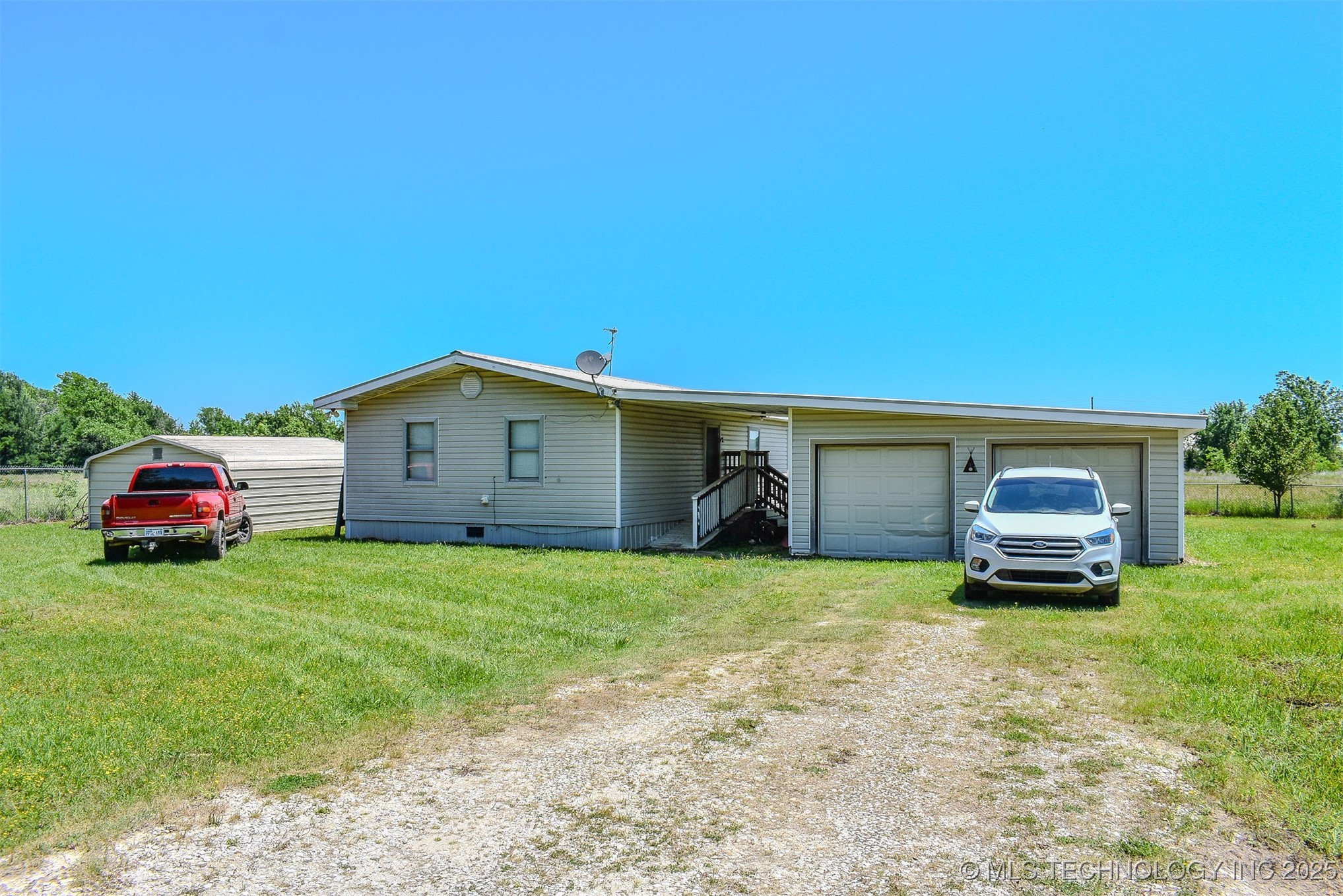 919 N 4210 Road Property Photo 2
