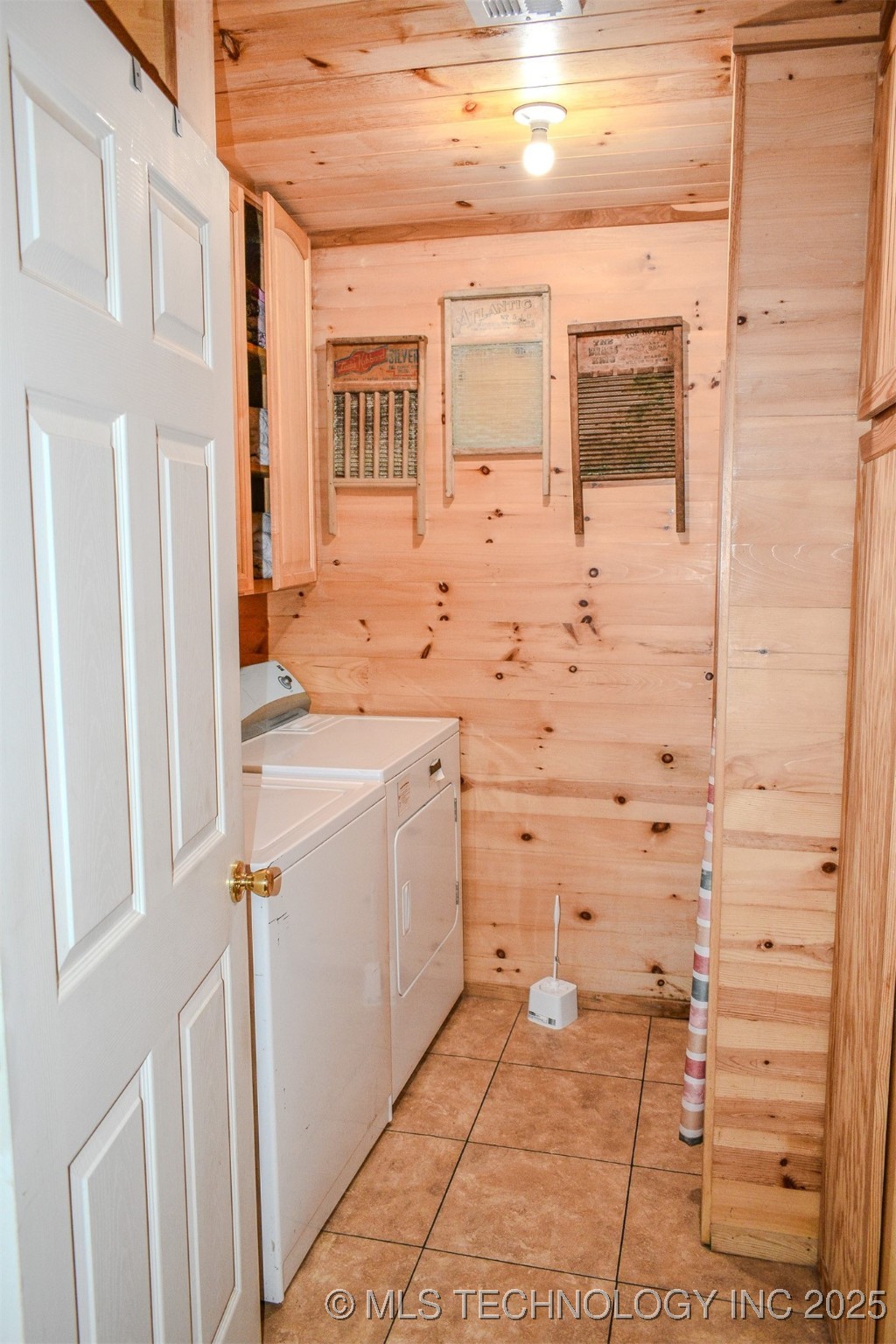 919 N 4210 Road Property Photo 11
