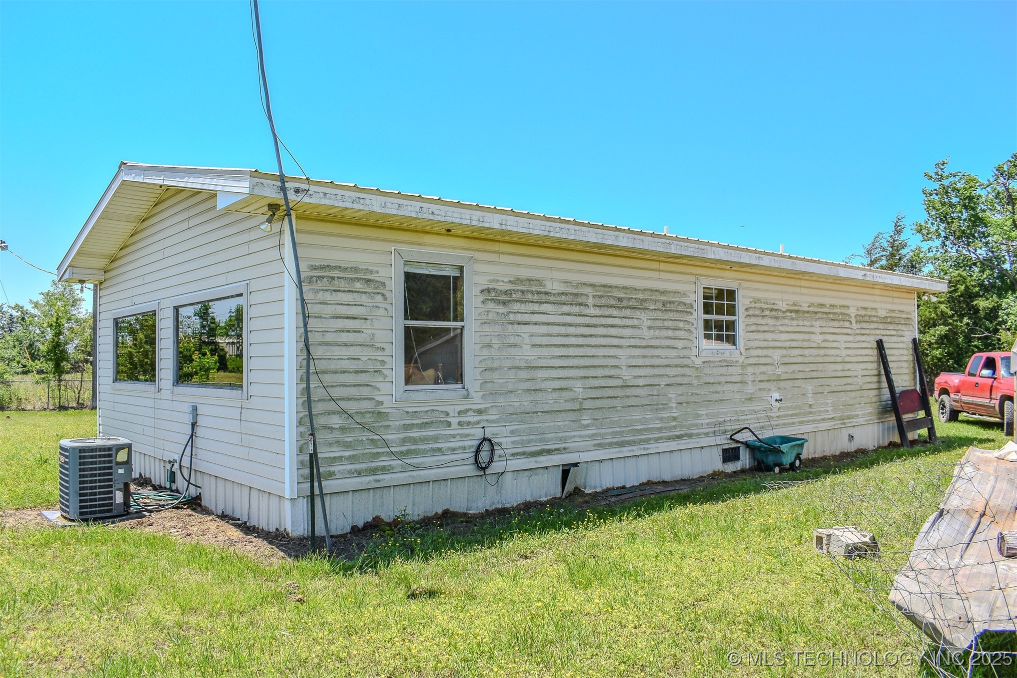 919 N 4210 Road Property Photo 23