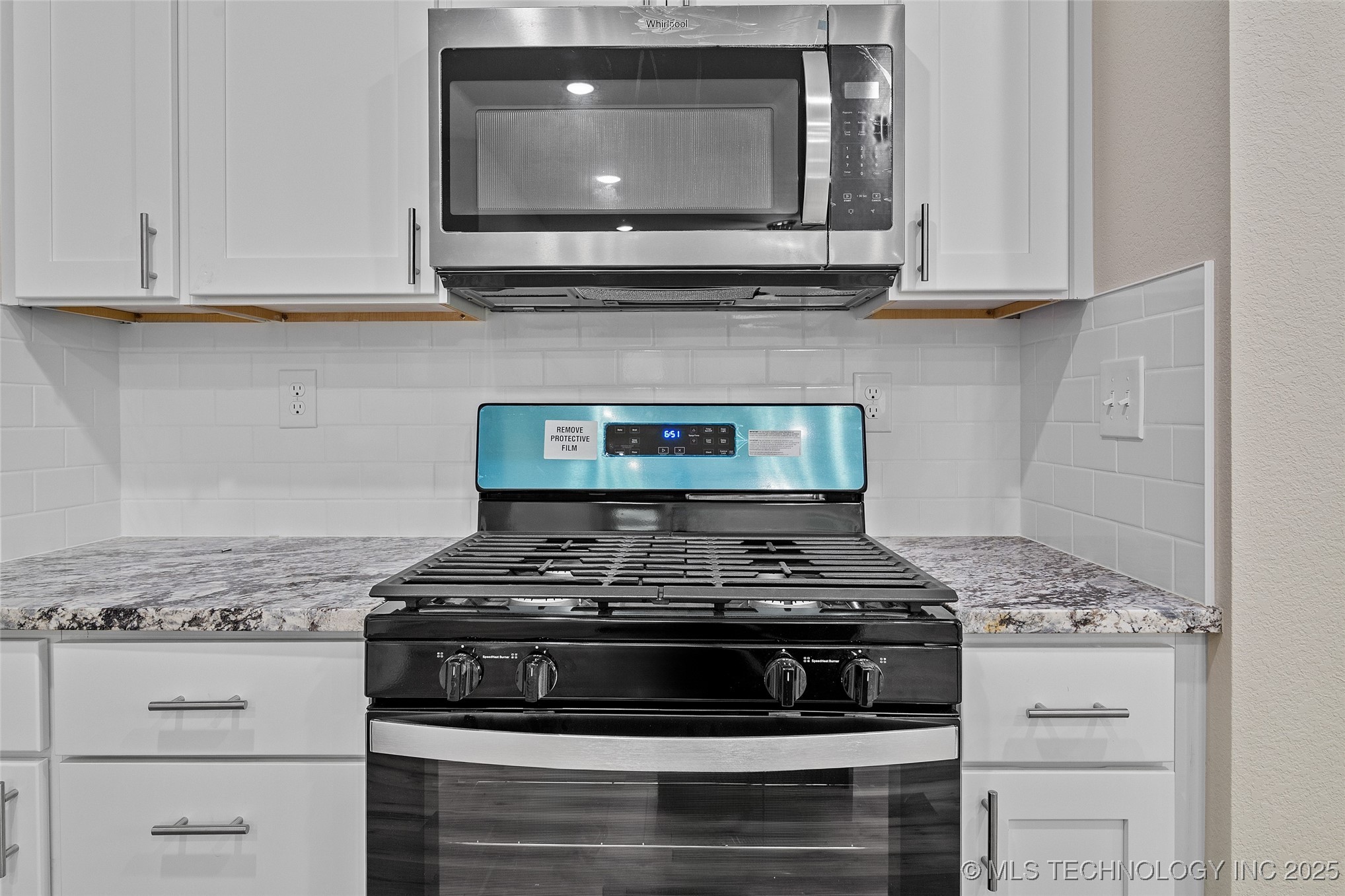 116 E 48th Street Property Photo 14