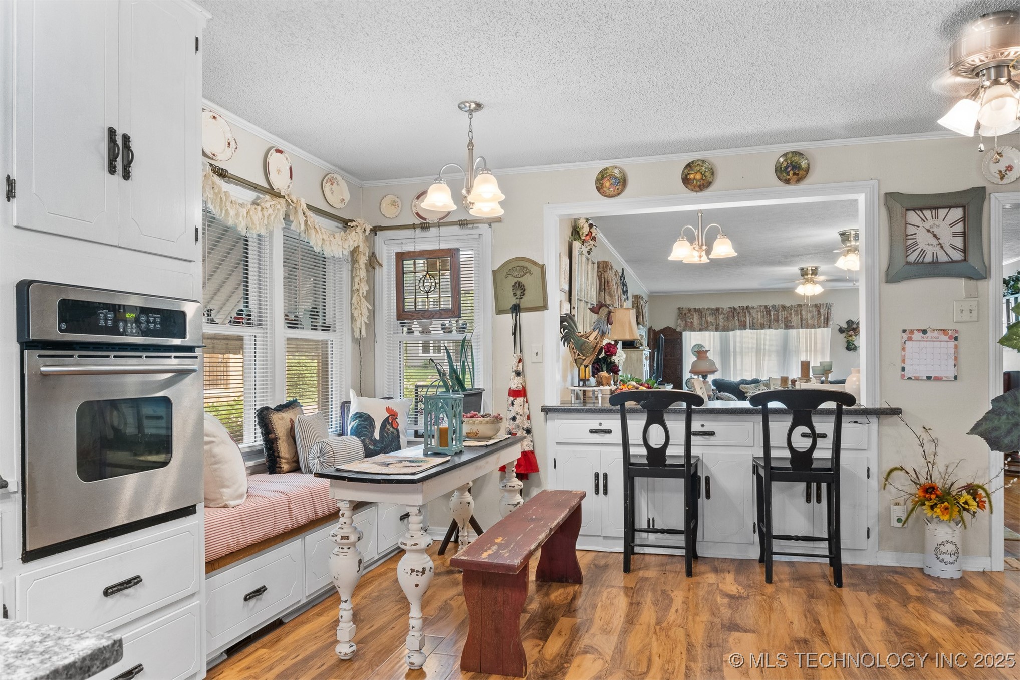 819 W Elm Street Property Photo 20