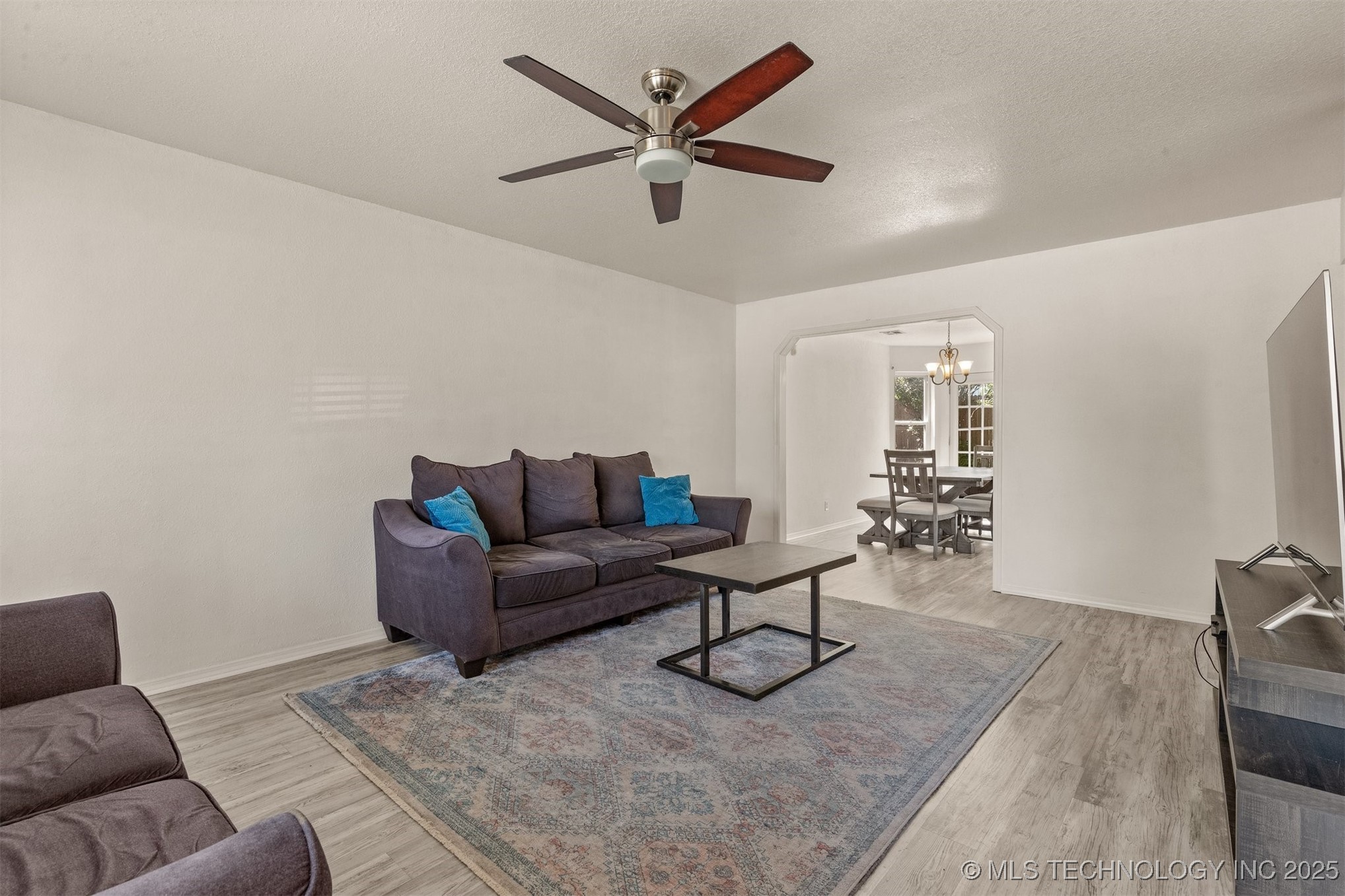 619 S Magnolia Place Property Photo 6