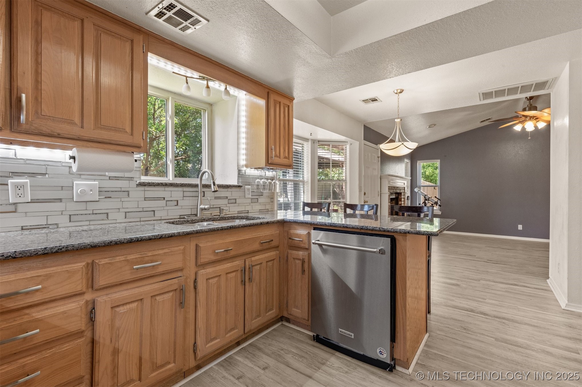 619 S Magnolia Place Property Photo 11