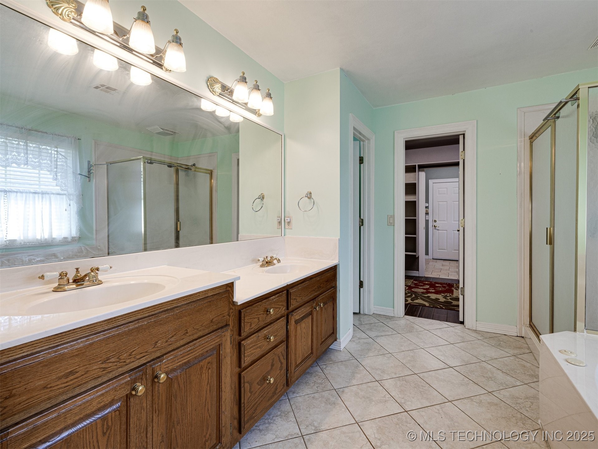 8704 N 140th East Court Property Photo 40