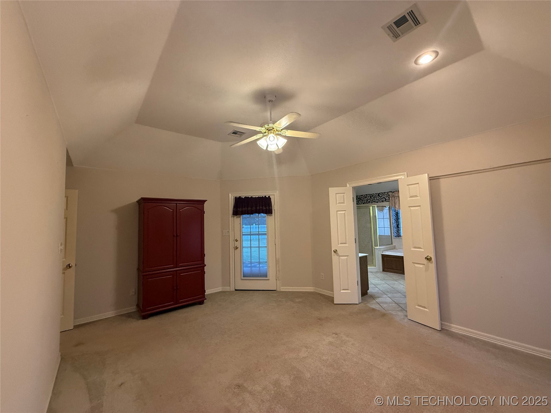 2100 S 32nd Street Property Photo 24