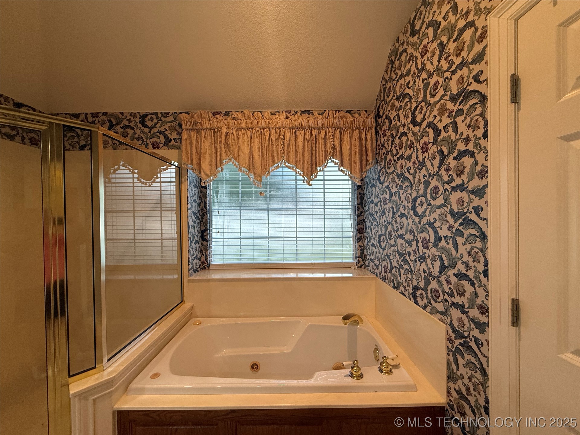 2100 S 32nd Street Property Photo 30