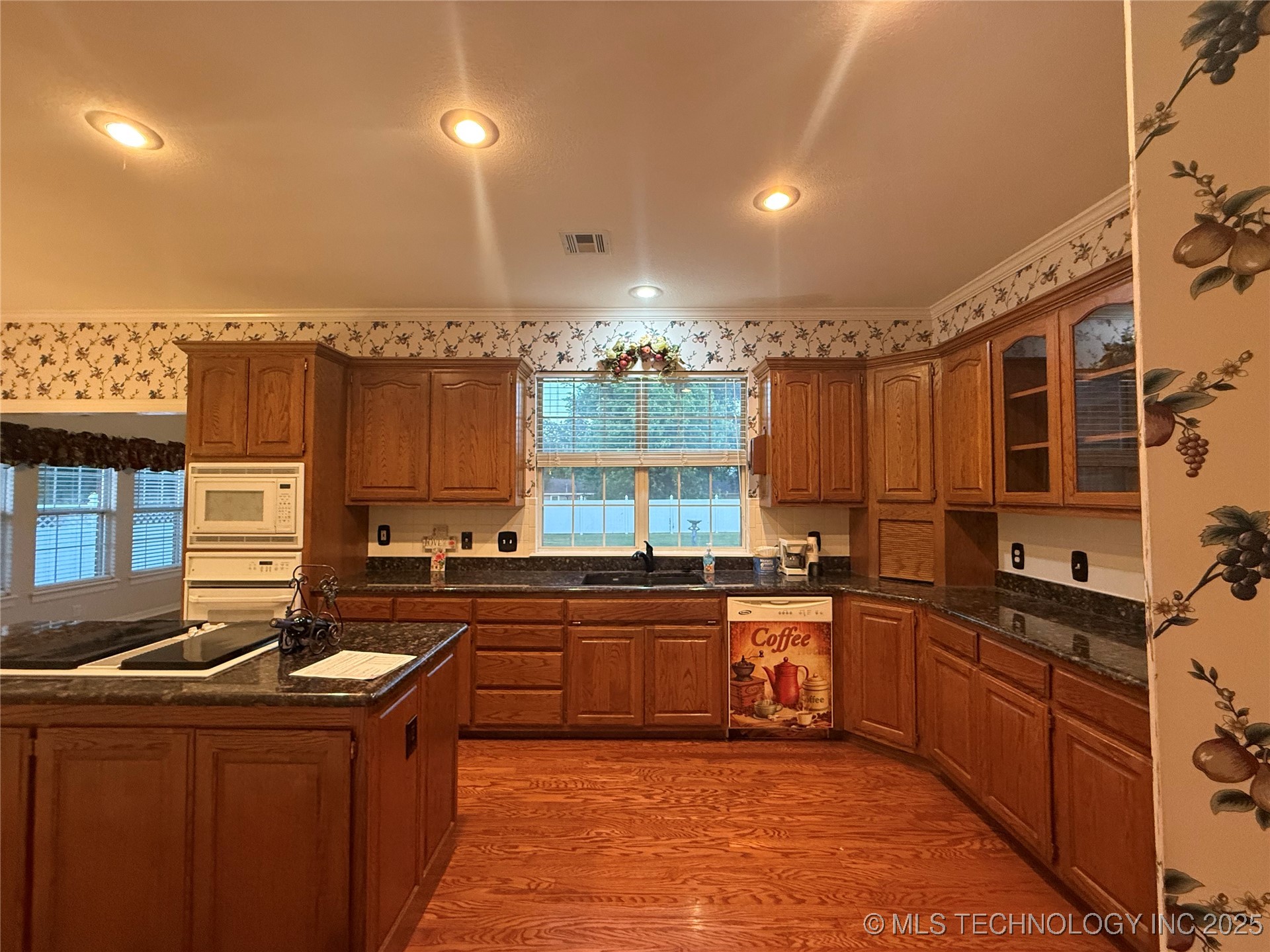 2100 S 32nd Street Property Photo 54