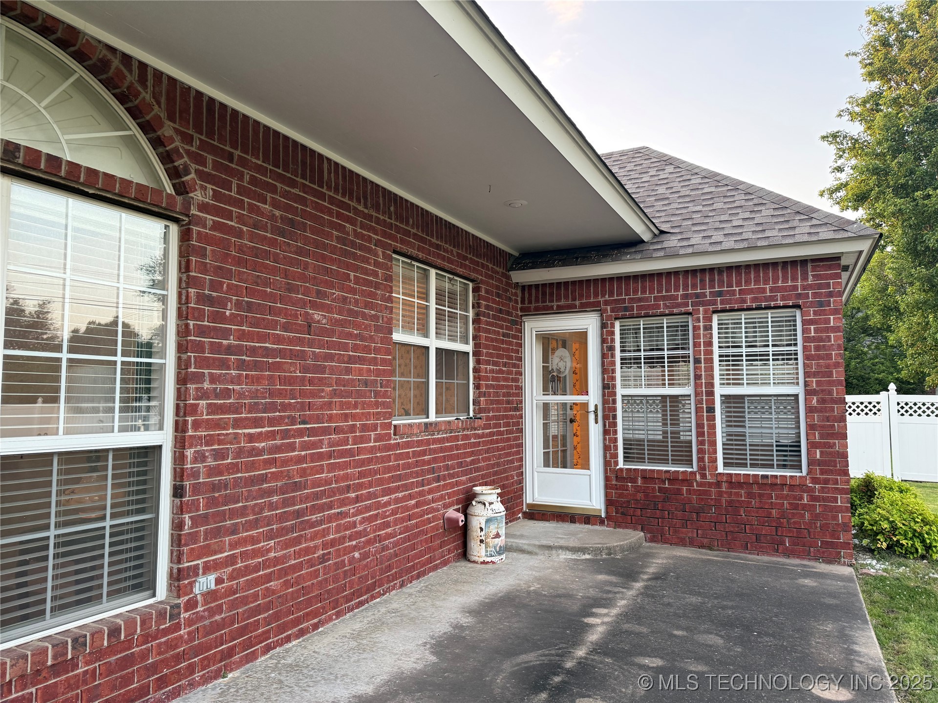 2100 S 32nd Street Property Photo 72