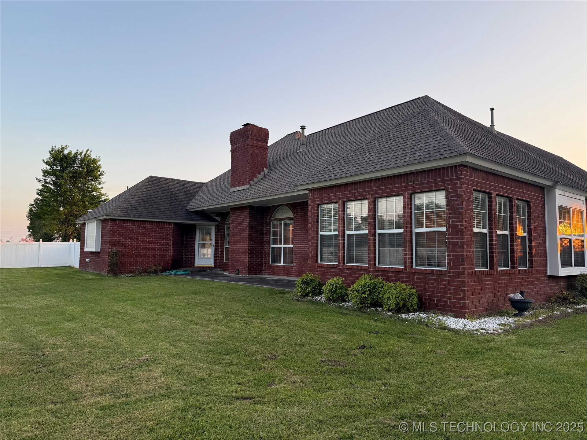 2100 S 32nd Street Property Photo 74