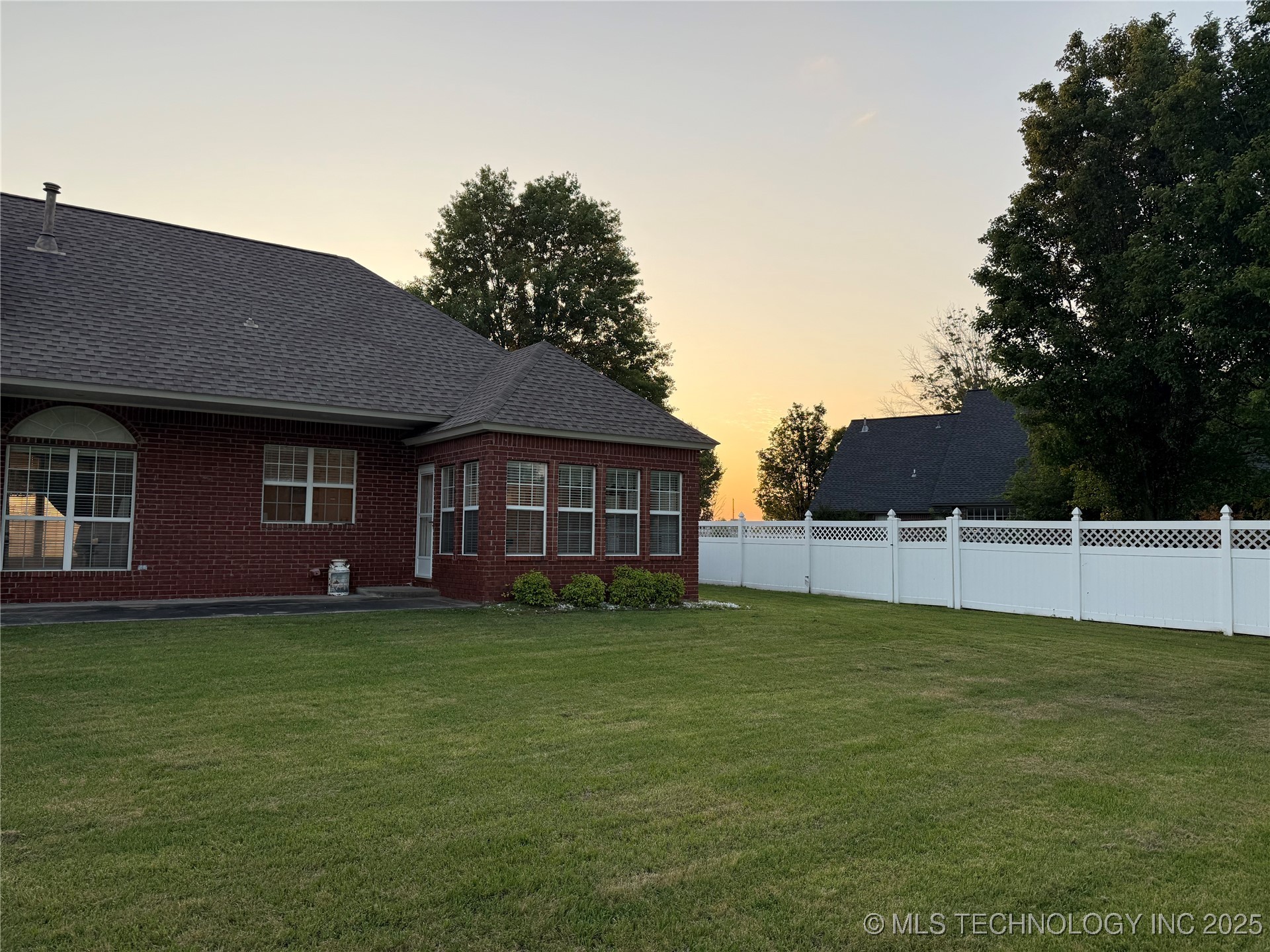 2100 S 32nd Street Property Photo 78