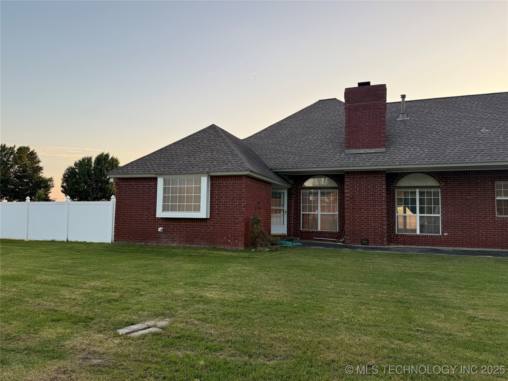 2100 S 32nd Street Property Photo 80