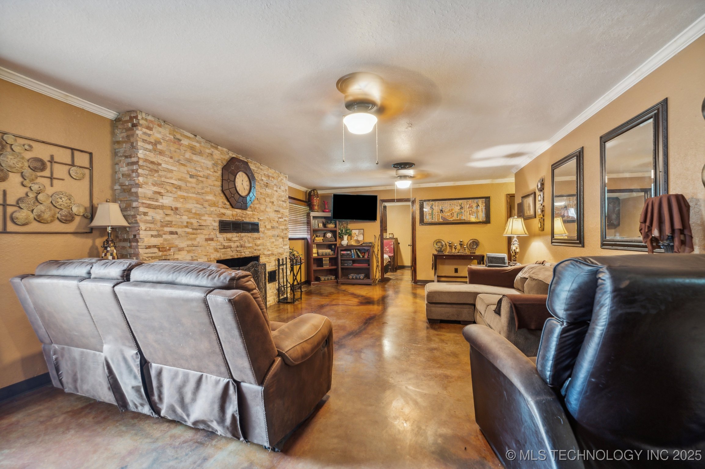 17711 E Archer Street Property Photo 15