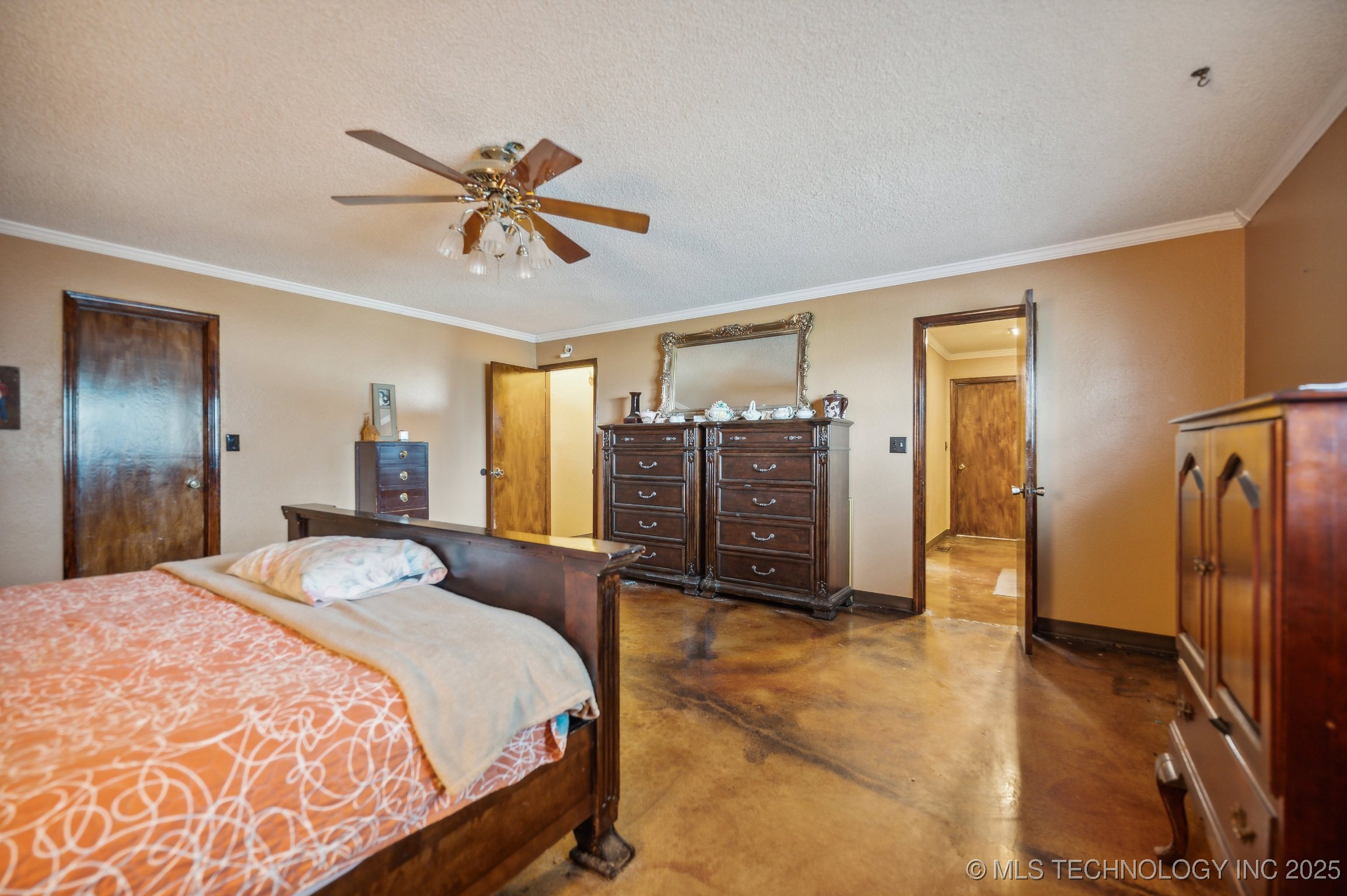 17711 E Archer Street Property Photo 20