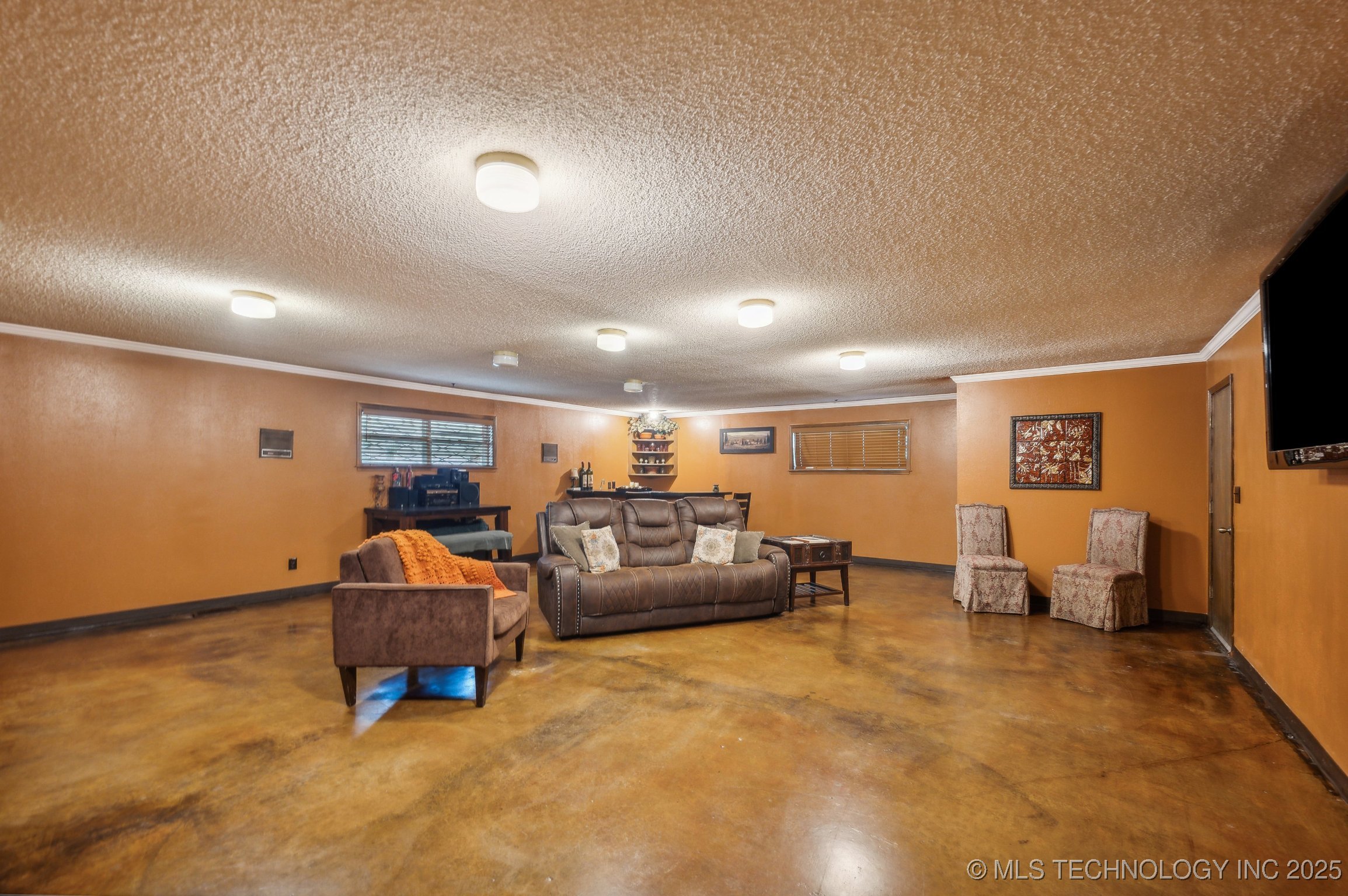17711 E Archer Street Property Photo 23