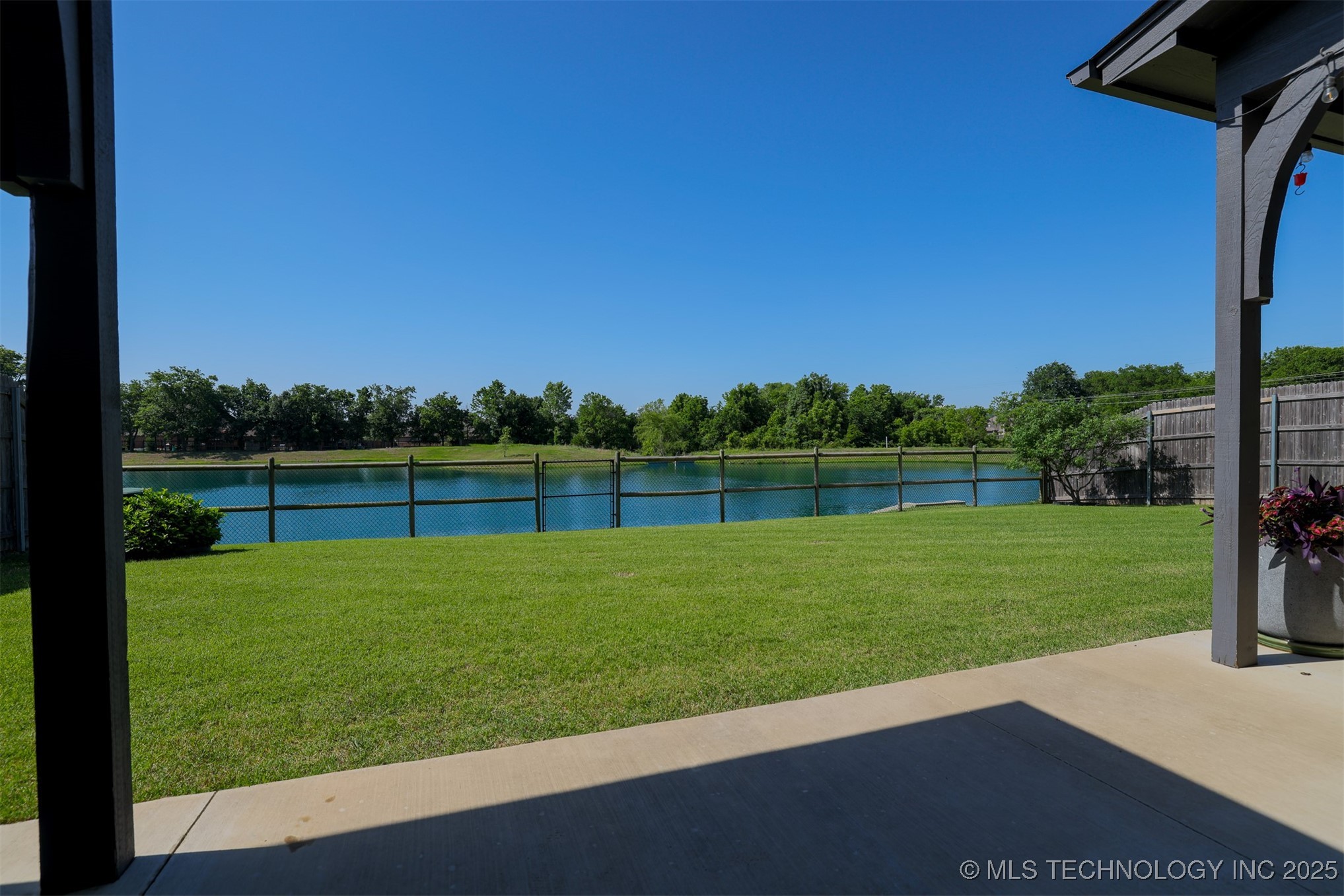 16958 E 45th Street Property Photo 3