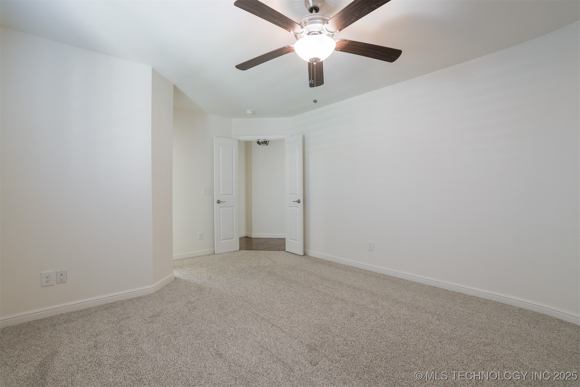 16958 E 45th Street Property Photo 41