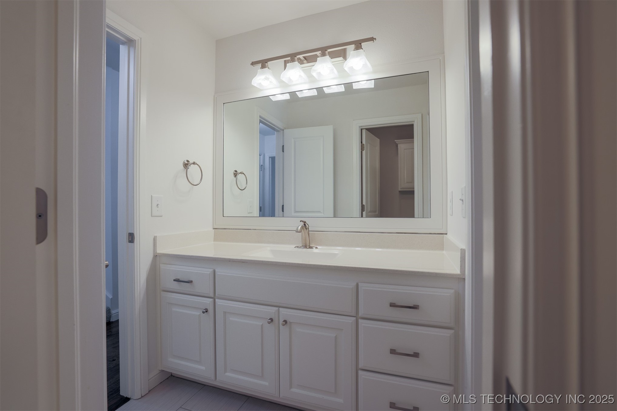 16958 E 45th Street Property Photo 47