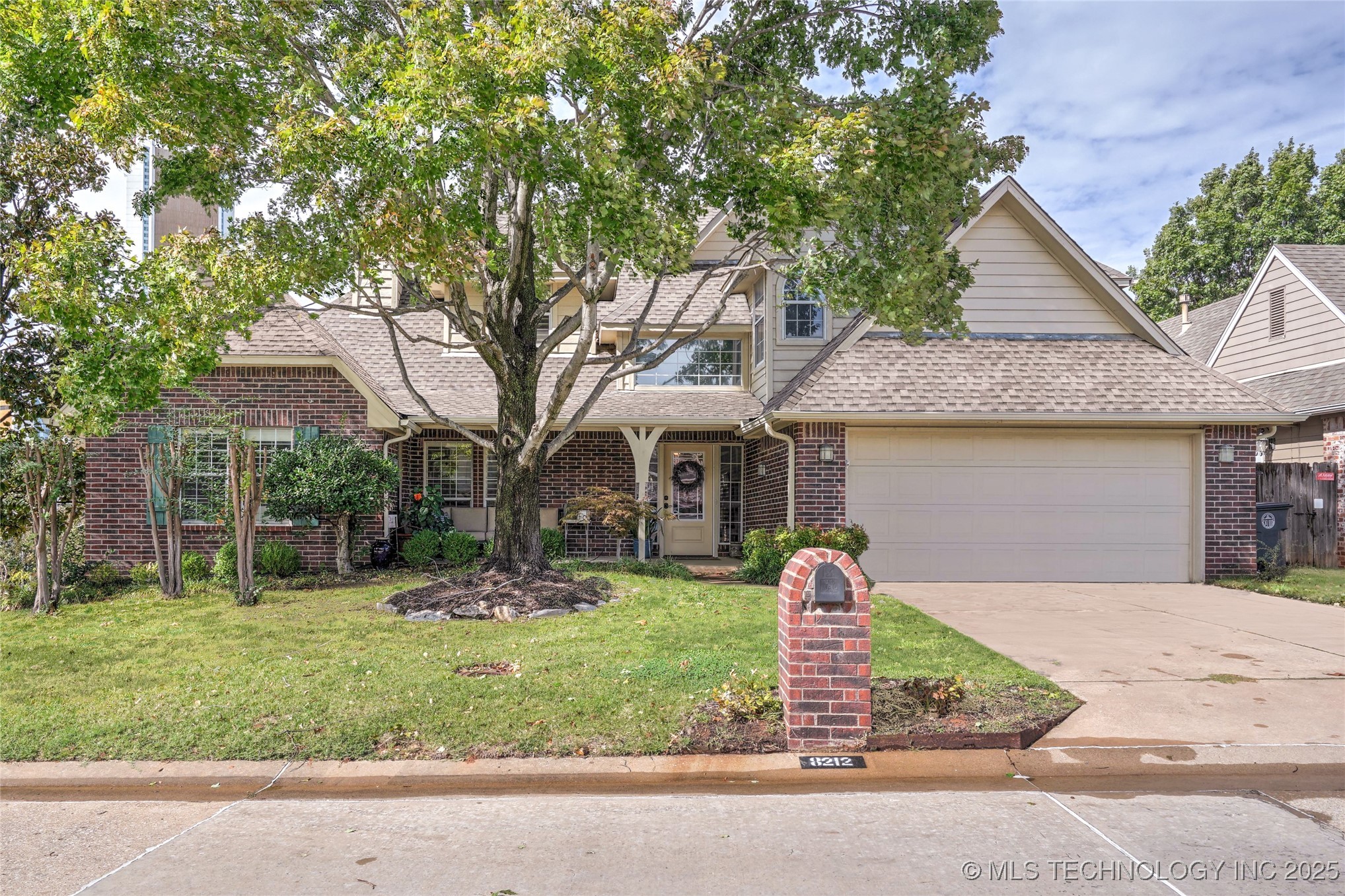 8212 S Delaware Place Property Photo 1