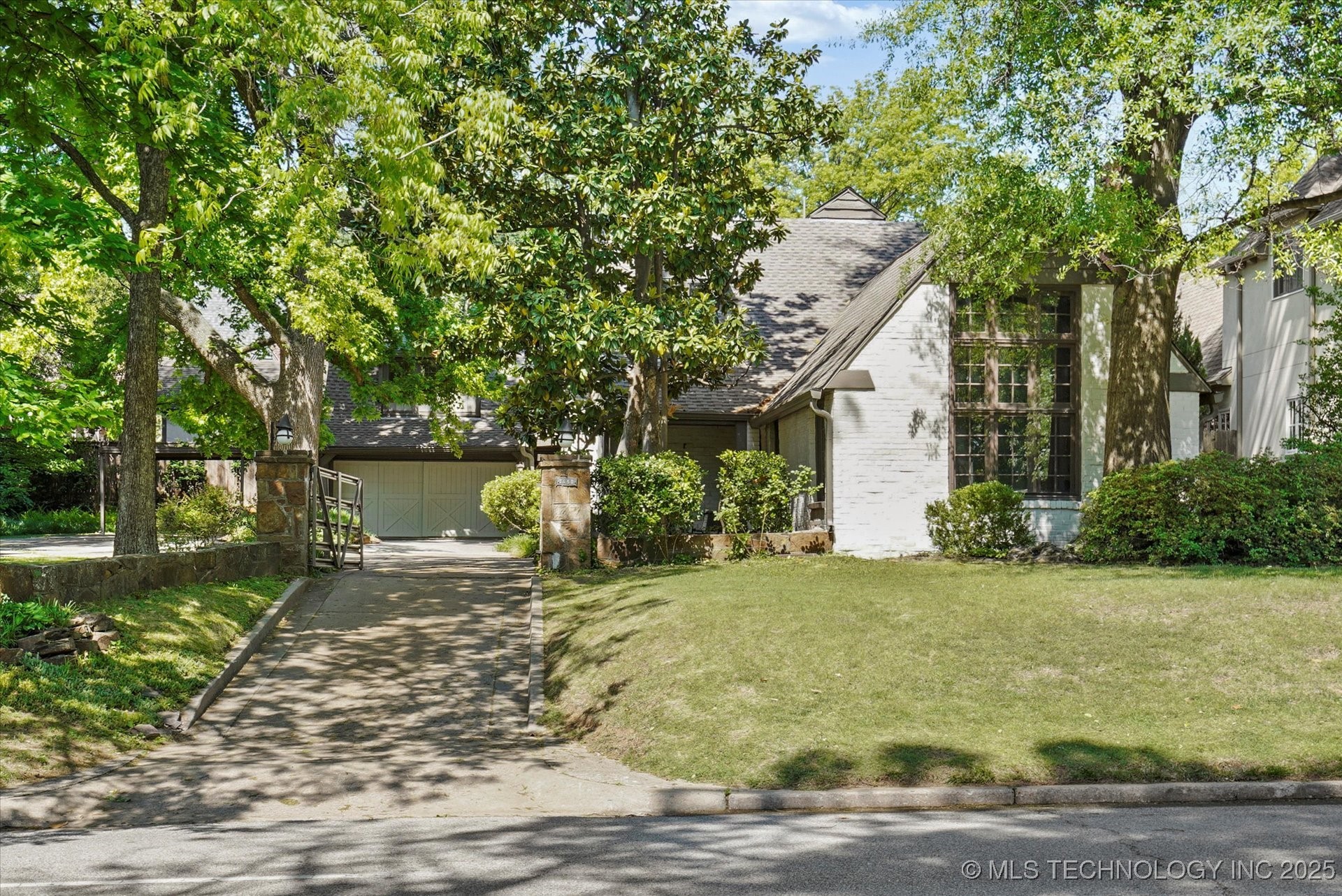 2650 S Utica Avenue Property Photo 1