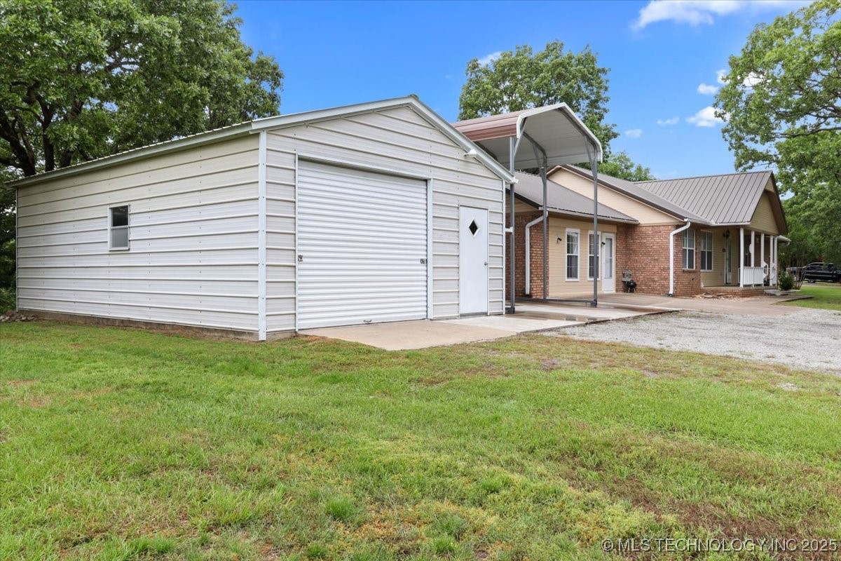 42735 Timber Ridge Property Photo 6