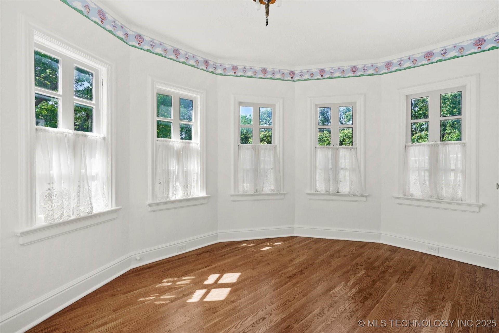 2424 S Cincinnati Avenue Property Photo 39