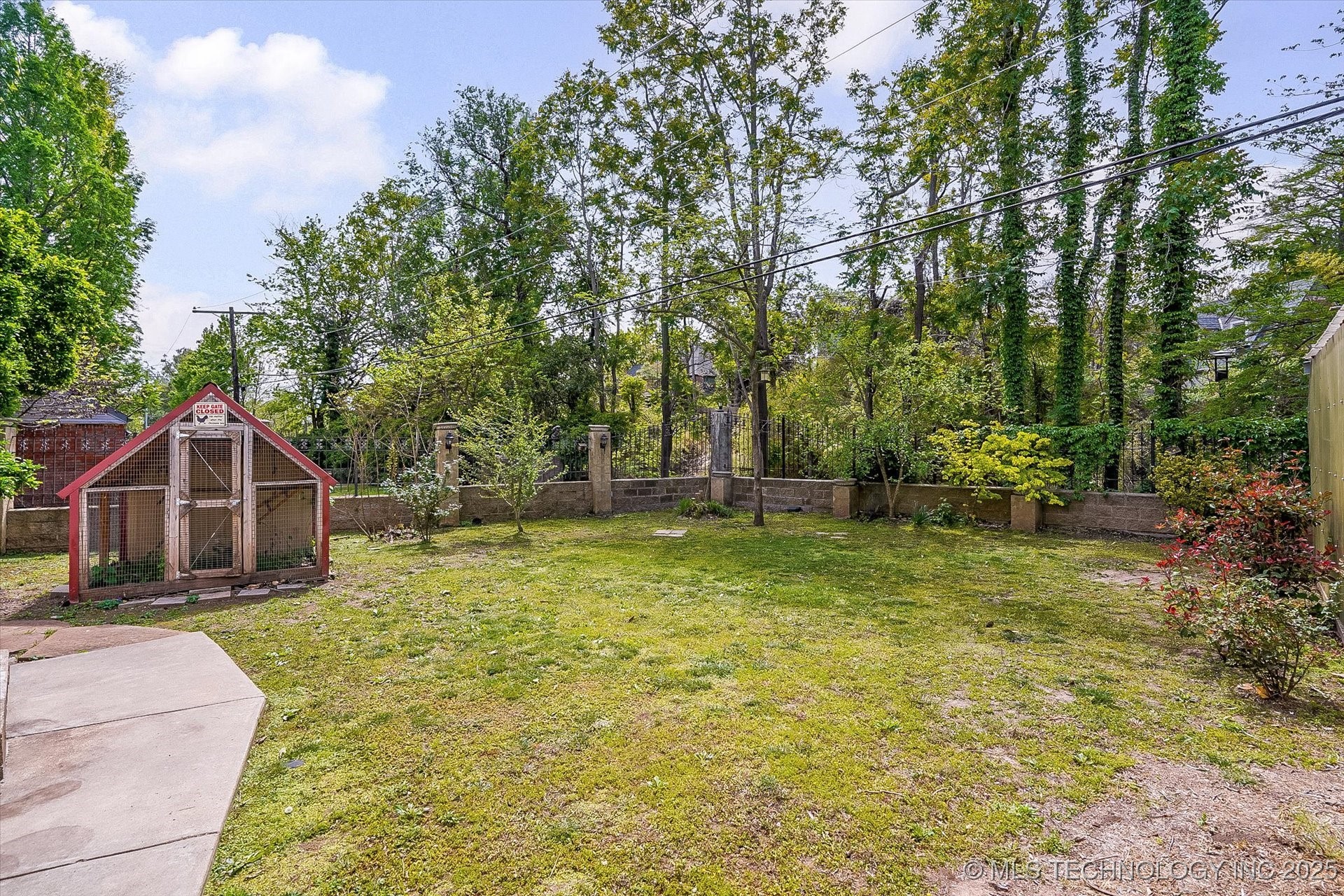 2424 S Cincinnati Avenue Property Photo 45