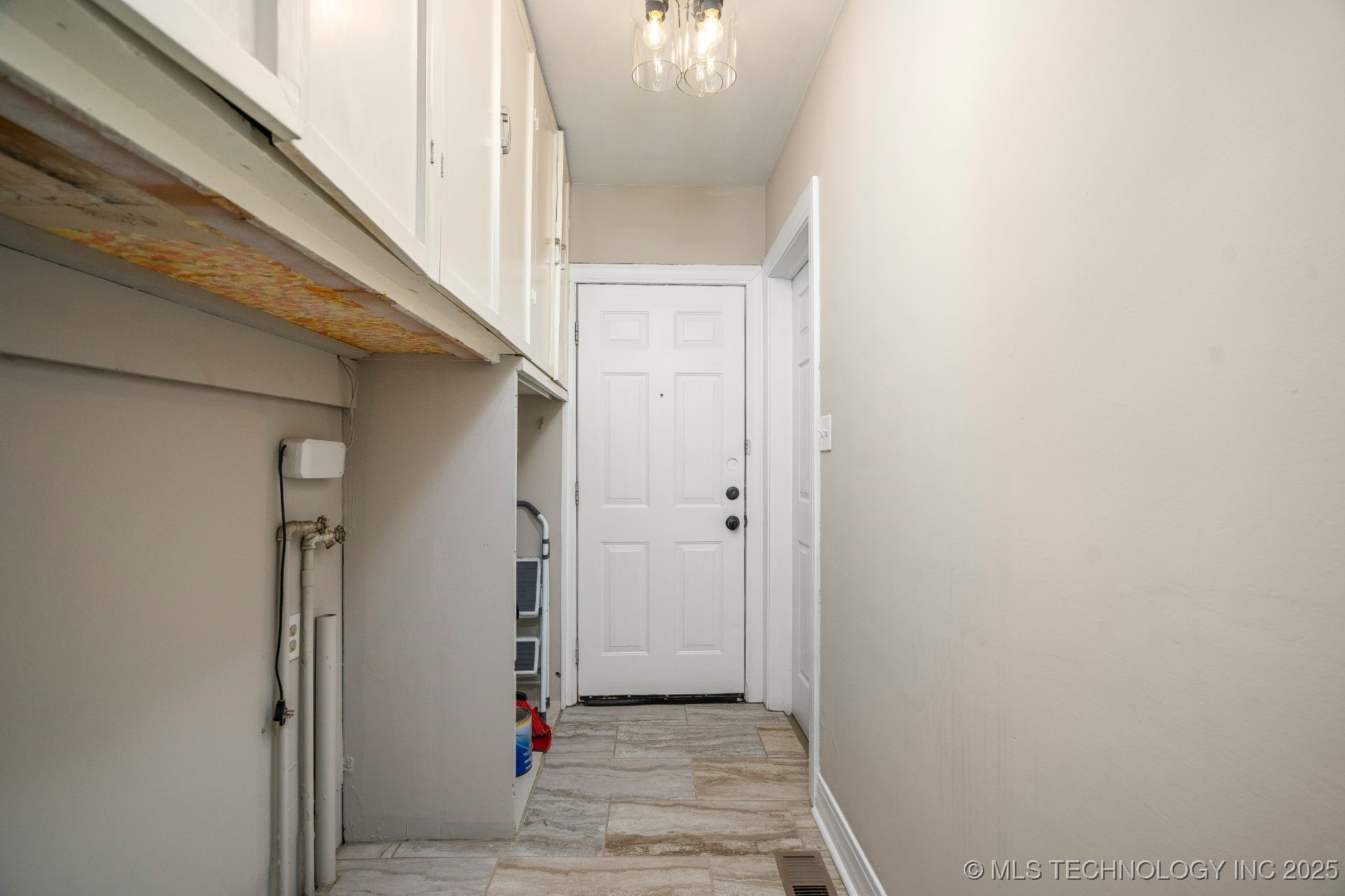 1648 S Columbia Place Property Photo 19