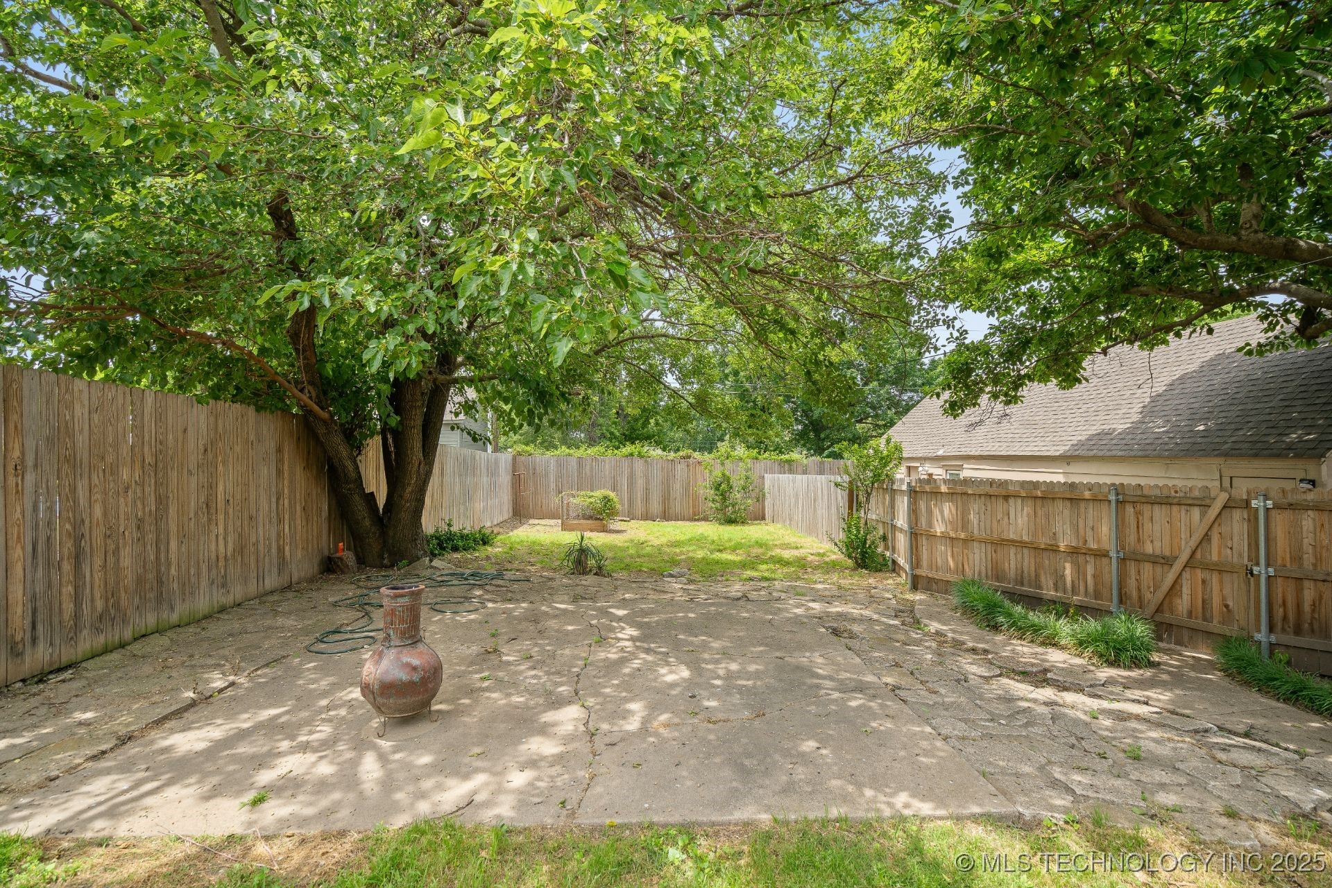1648 S Columbia Place Property Photo 23