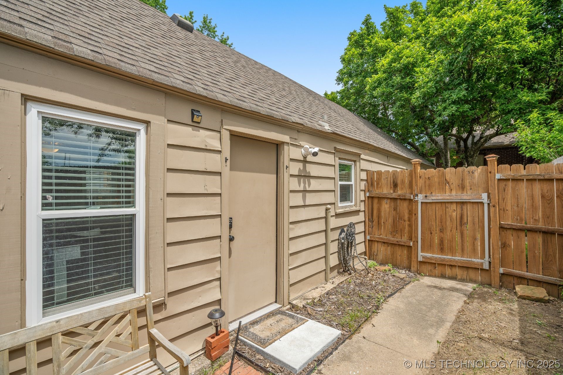 1648 S Columbia Place Property Photo 25