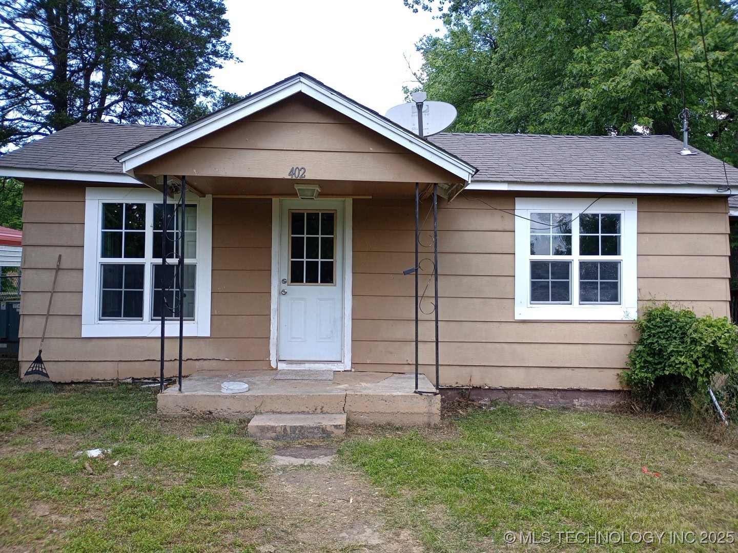 402 Minor Street Property Photo 1
